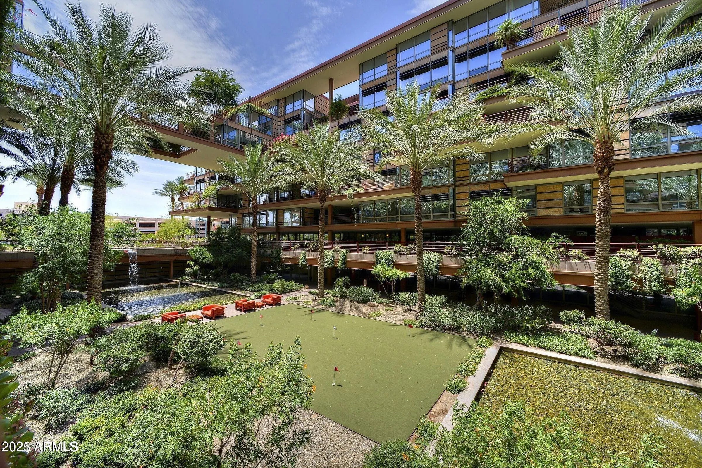 Photo of Listing #6834272