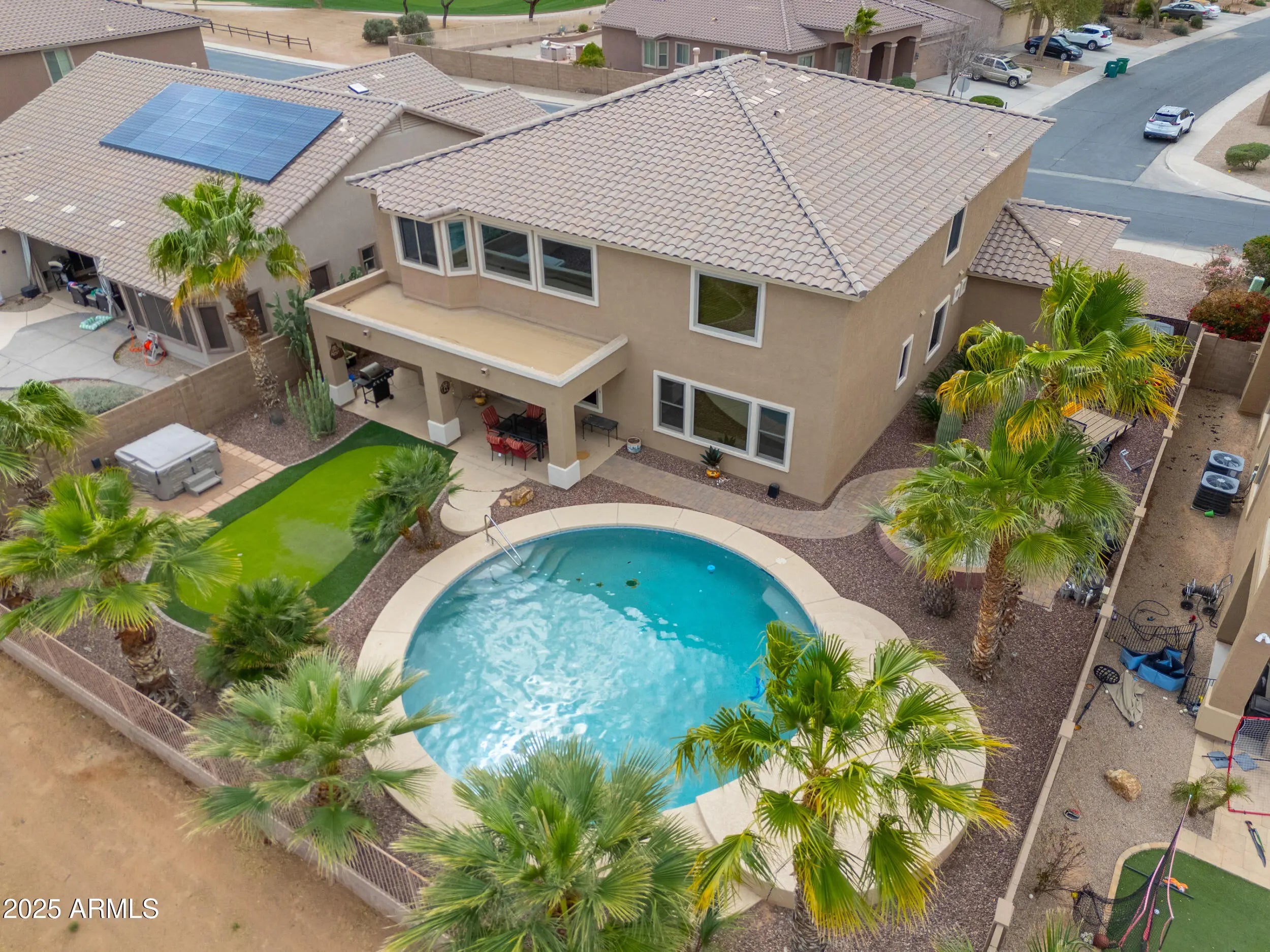 Photo of Listing #6836444