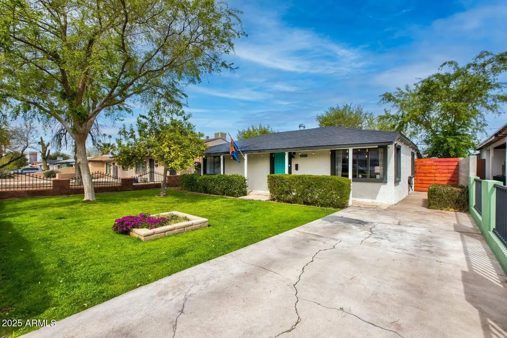 1326 E Almeria Road, Phoenix