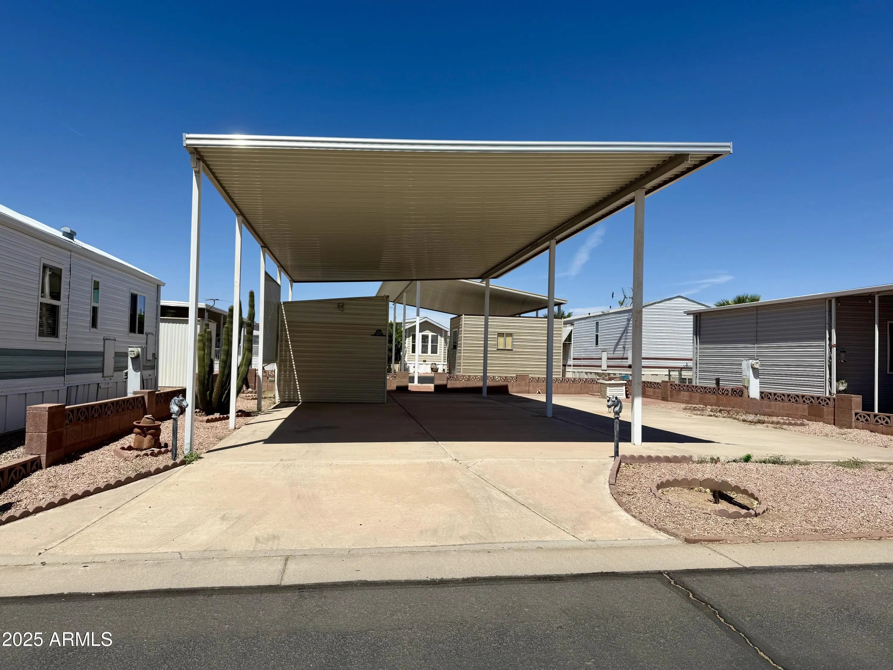 Photo of Listing #6836208