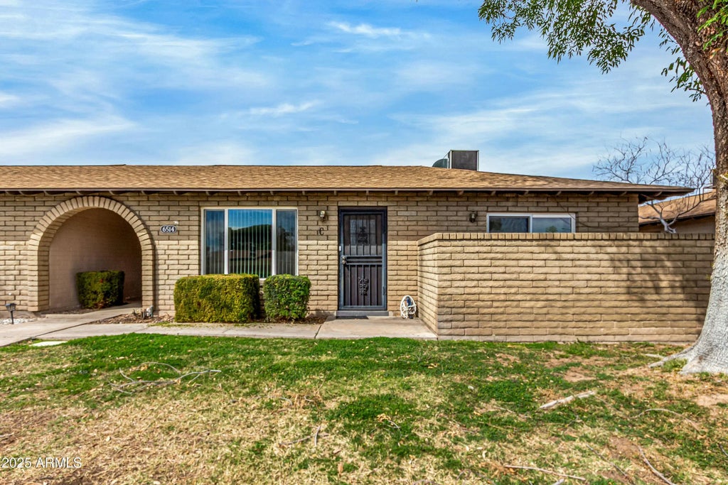 6514 S Lakeshore Drive (unit C), Tempe