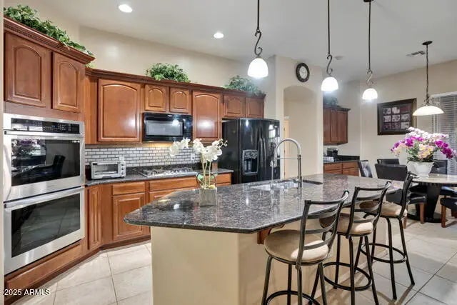 Photo of Listing #6838805