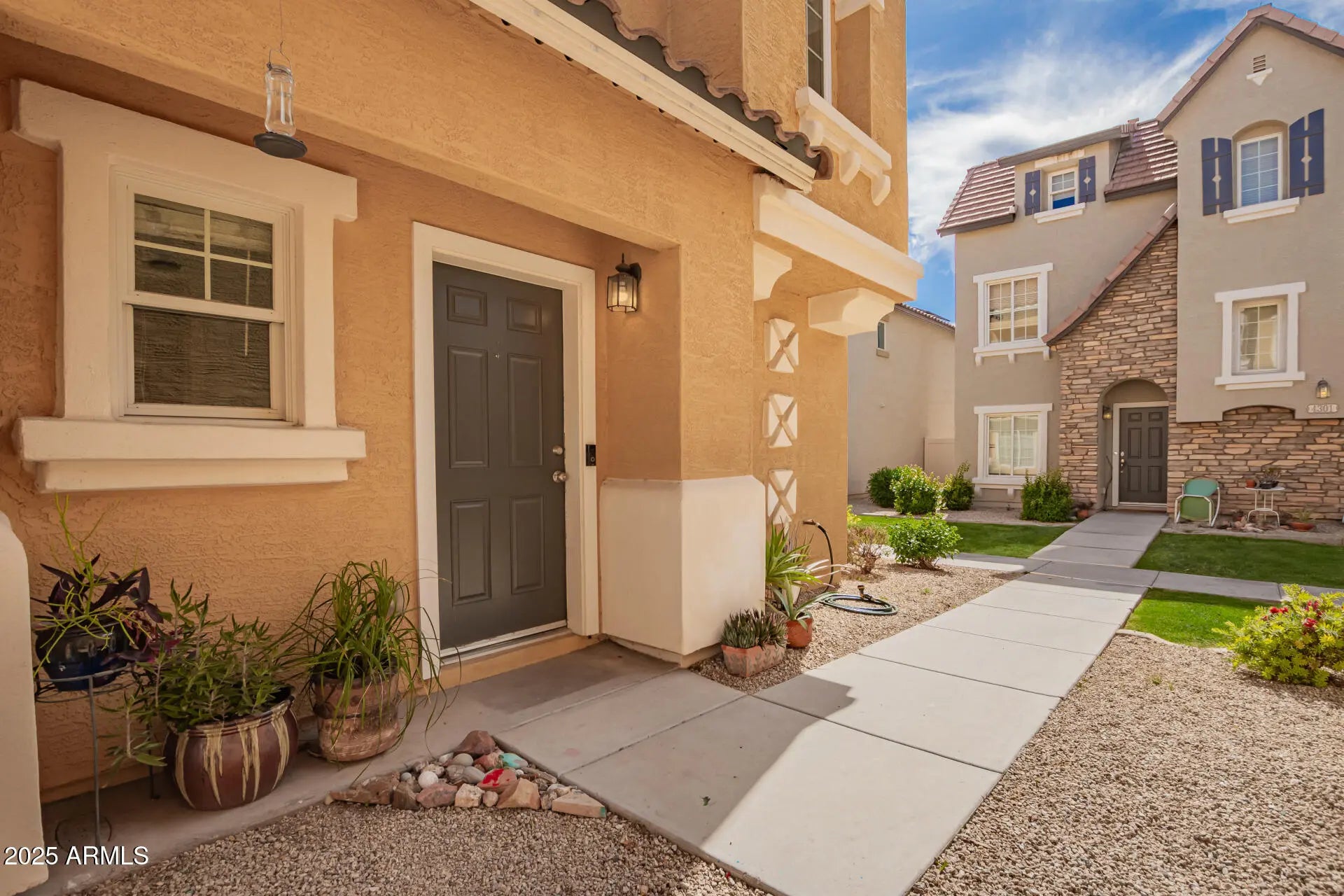 Photo of Listing #6847942