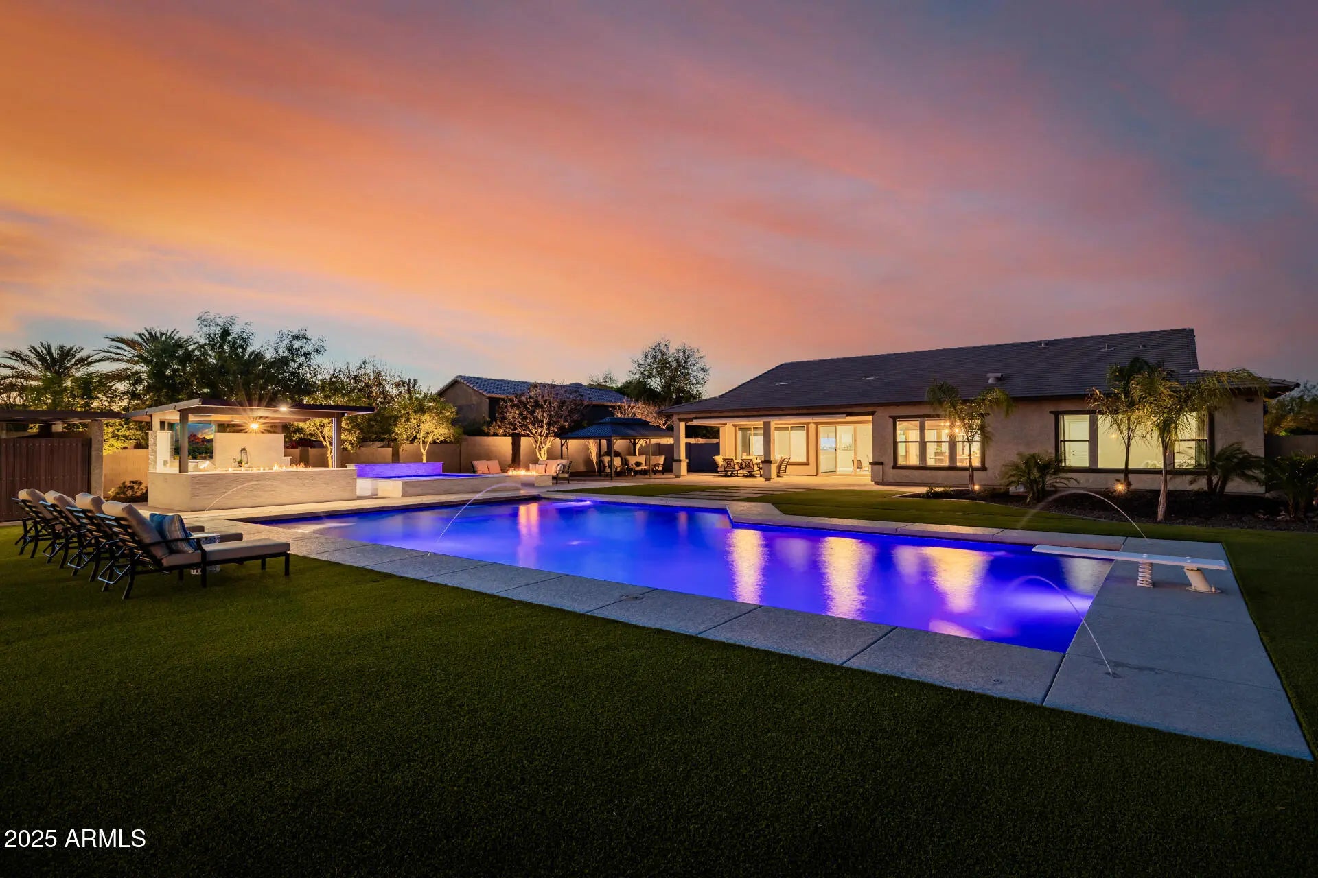 Photo of Listing #6838954