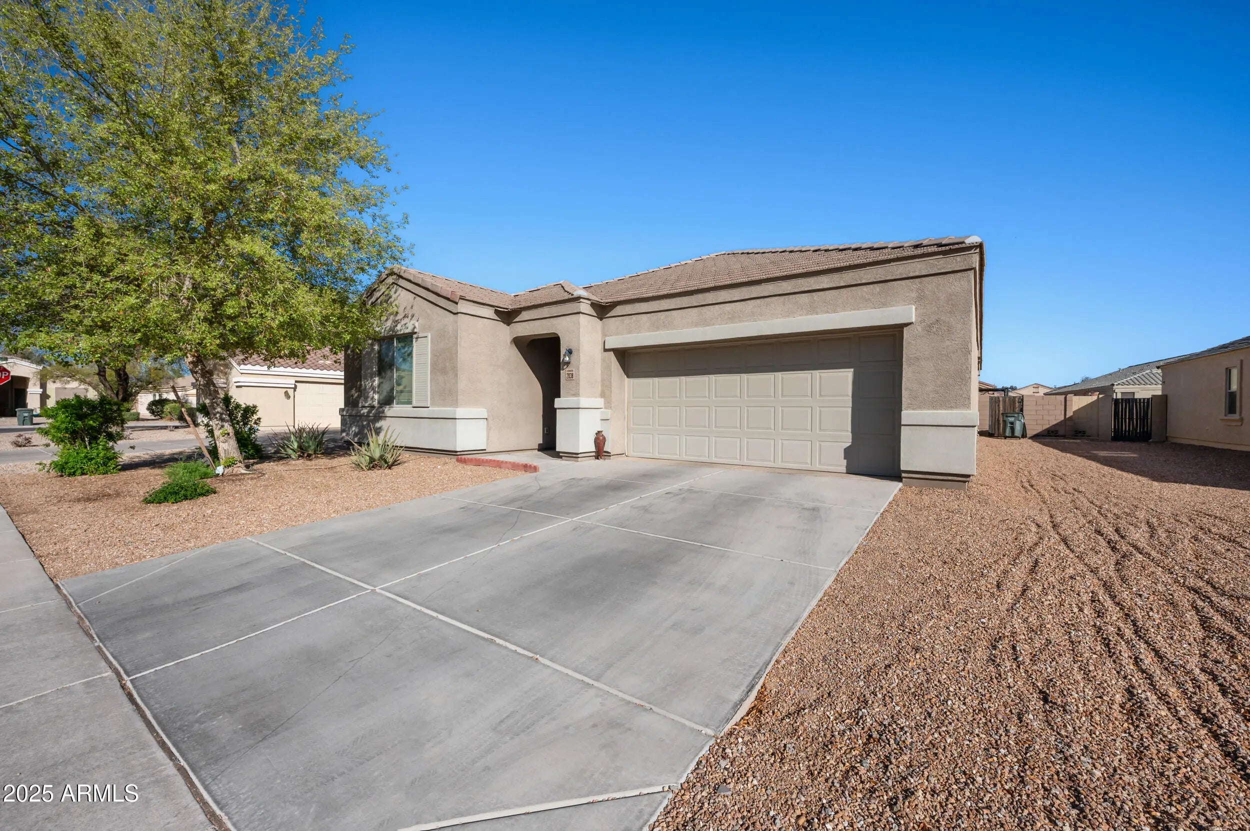 Photo of Listing #6839104