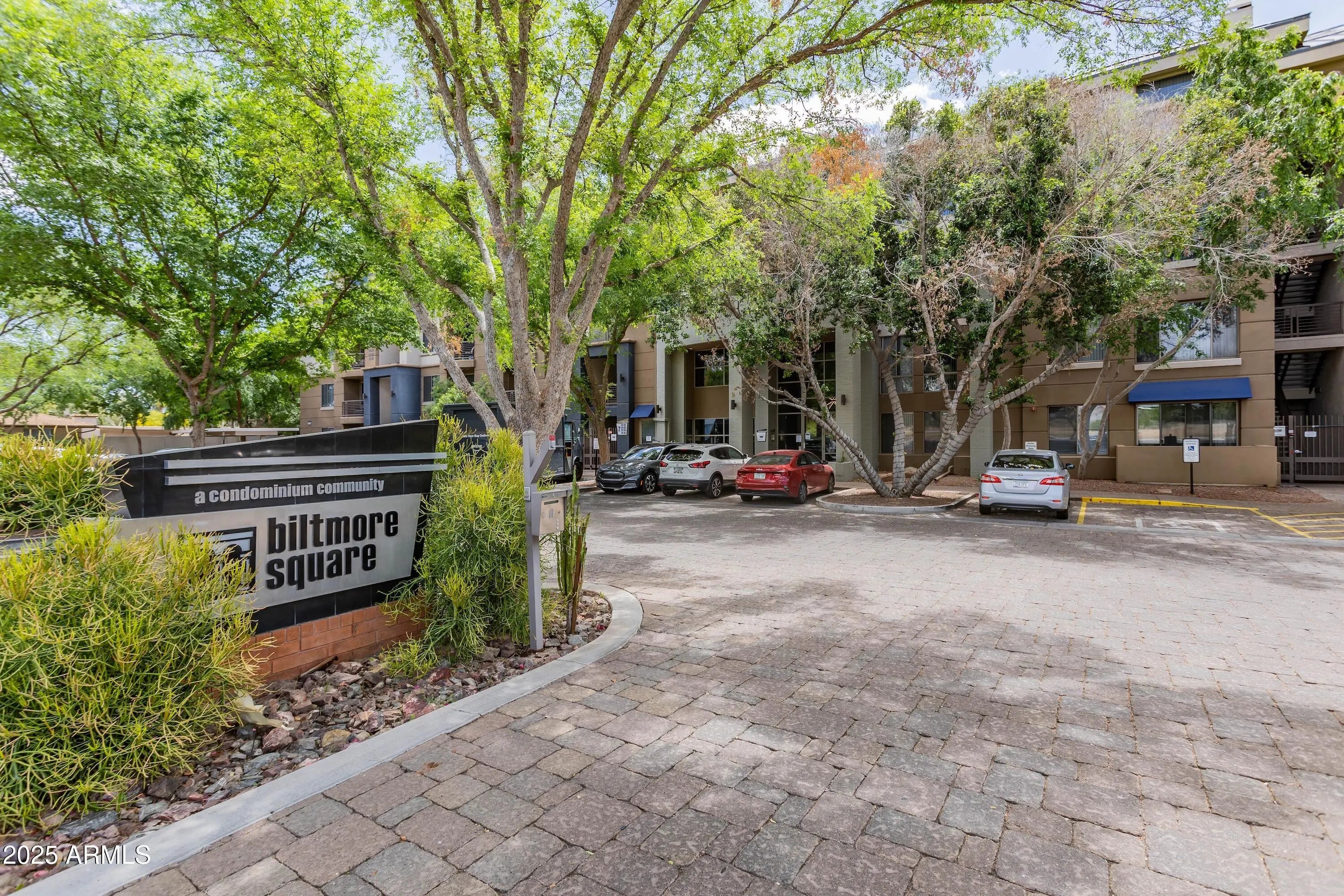 Photo of Listing #6854462