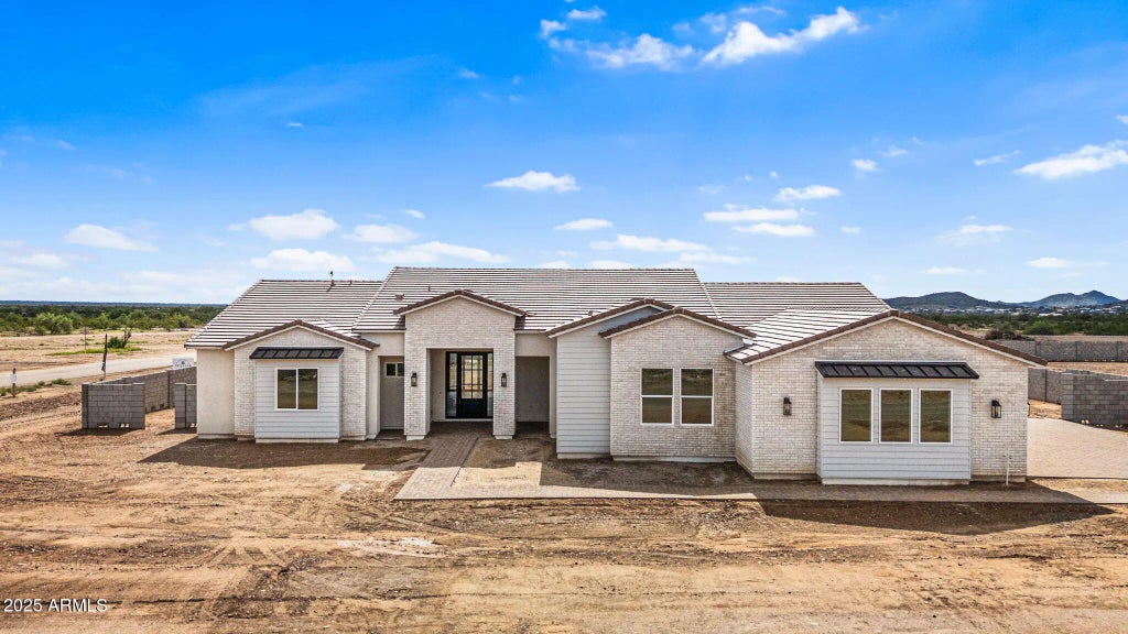 1969 E Long Rifle Road, Phoenix
