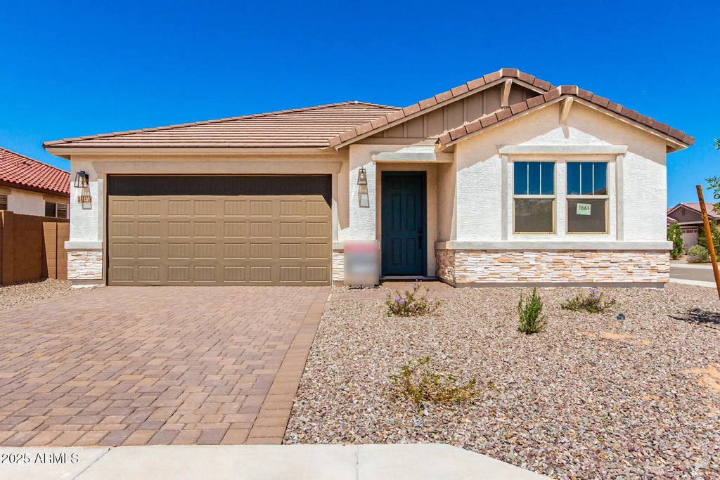 40258 W Michaels Drive, Maricopa