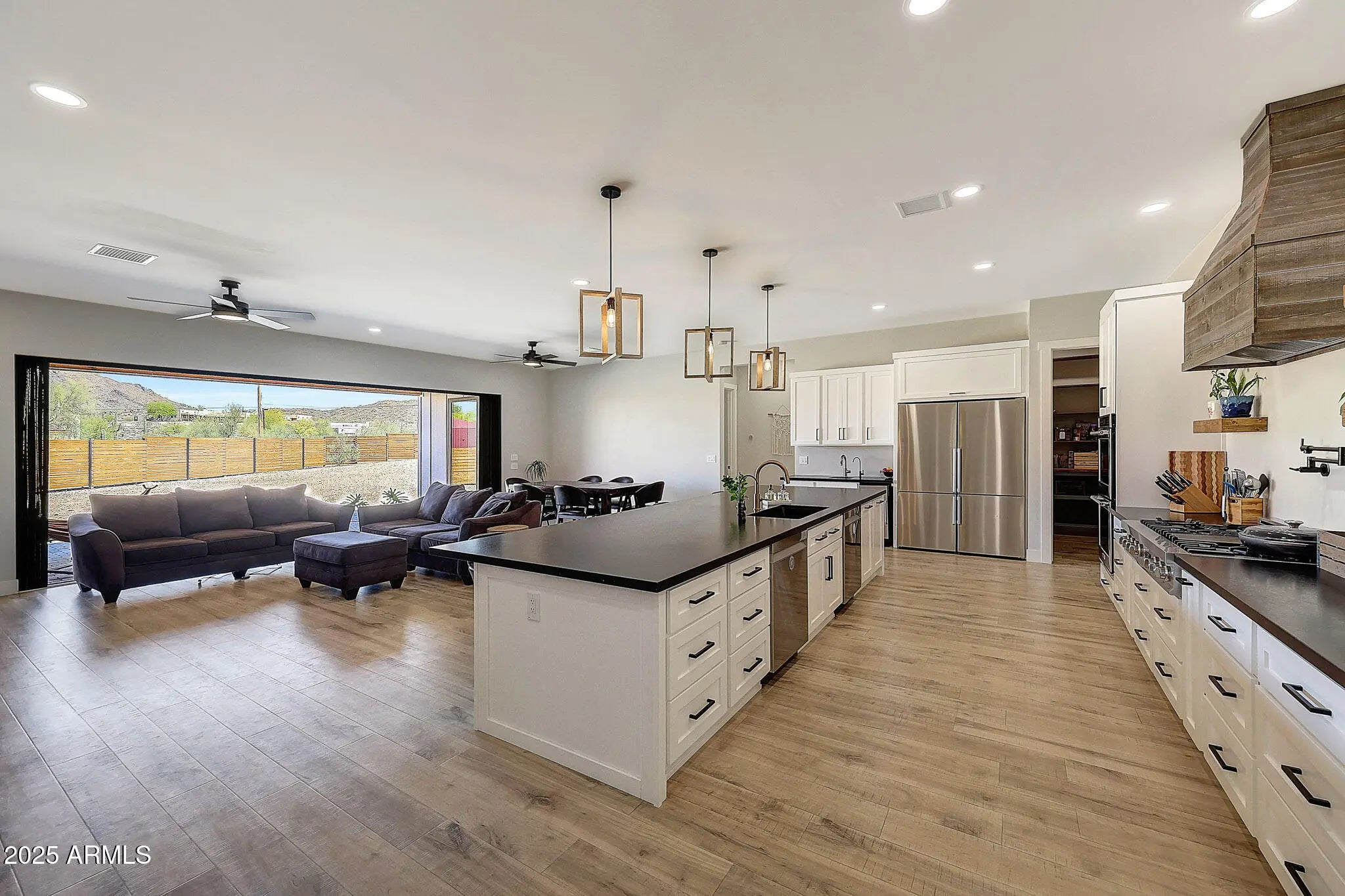 Photo of Listing #6844162