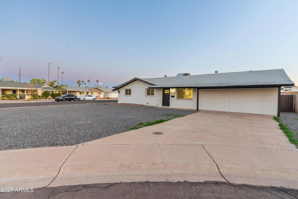 1718 S Marilyn Ann Drive, Tempe