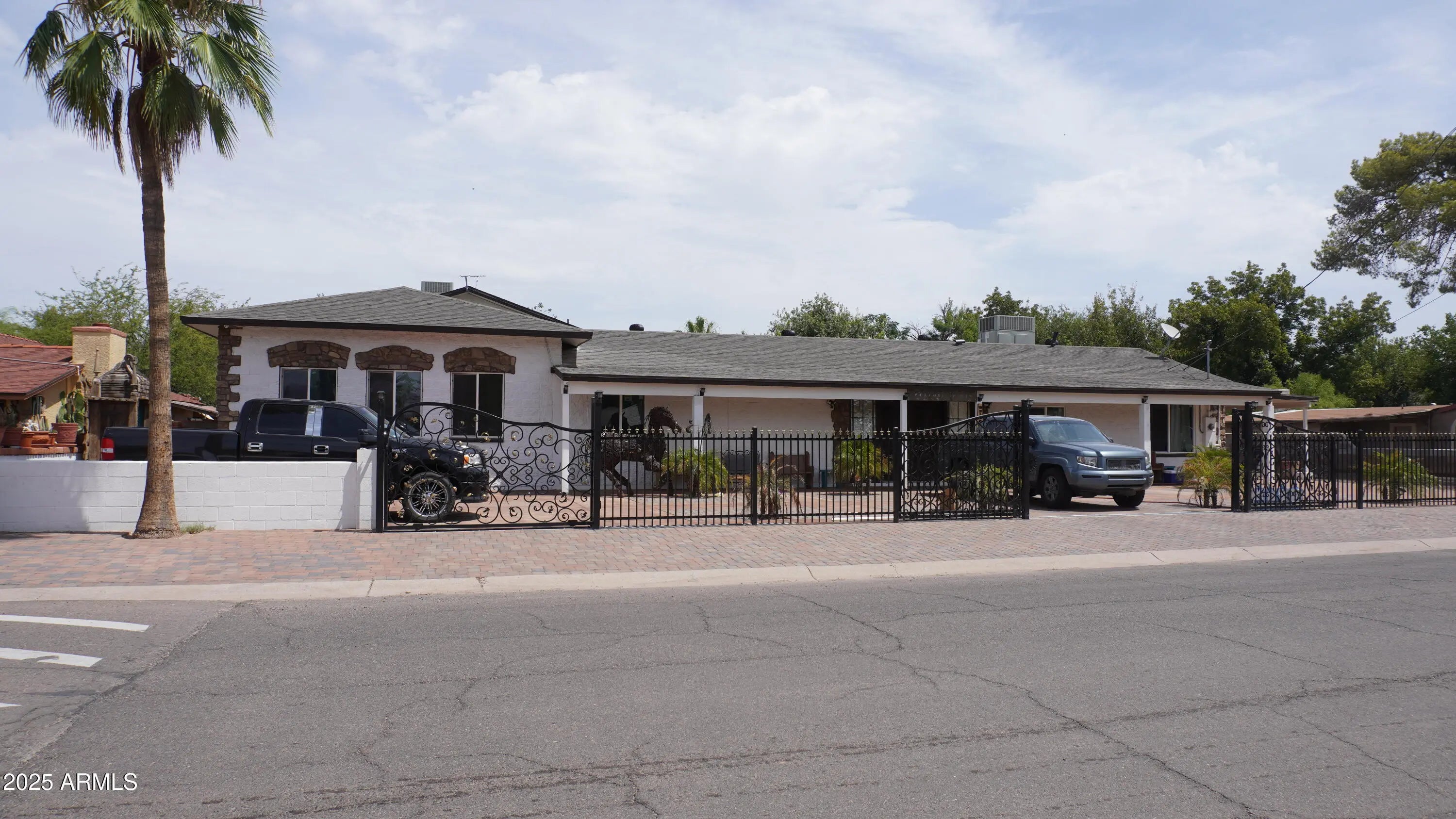 Photo of Listing #6843777