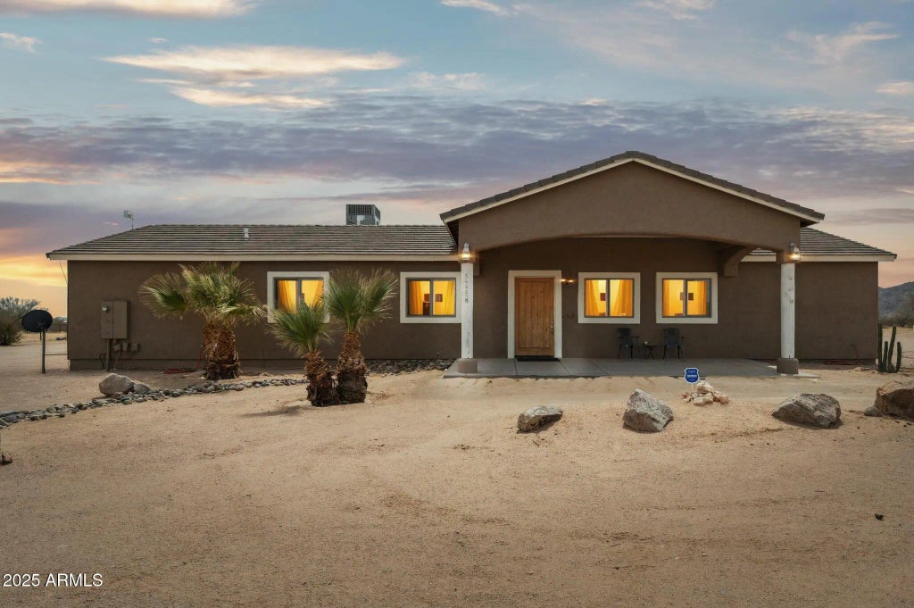 54463 W Sunburst Street, Maricopa