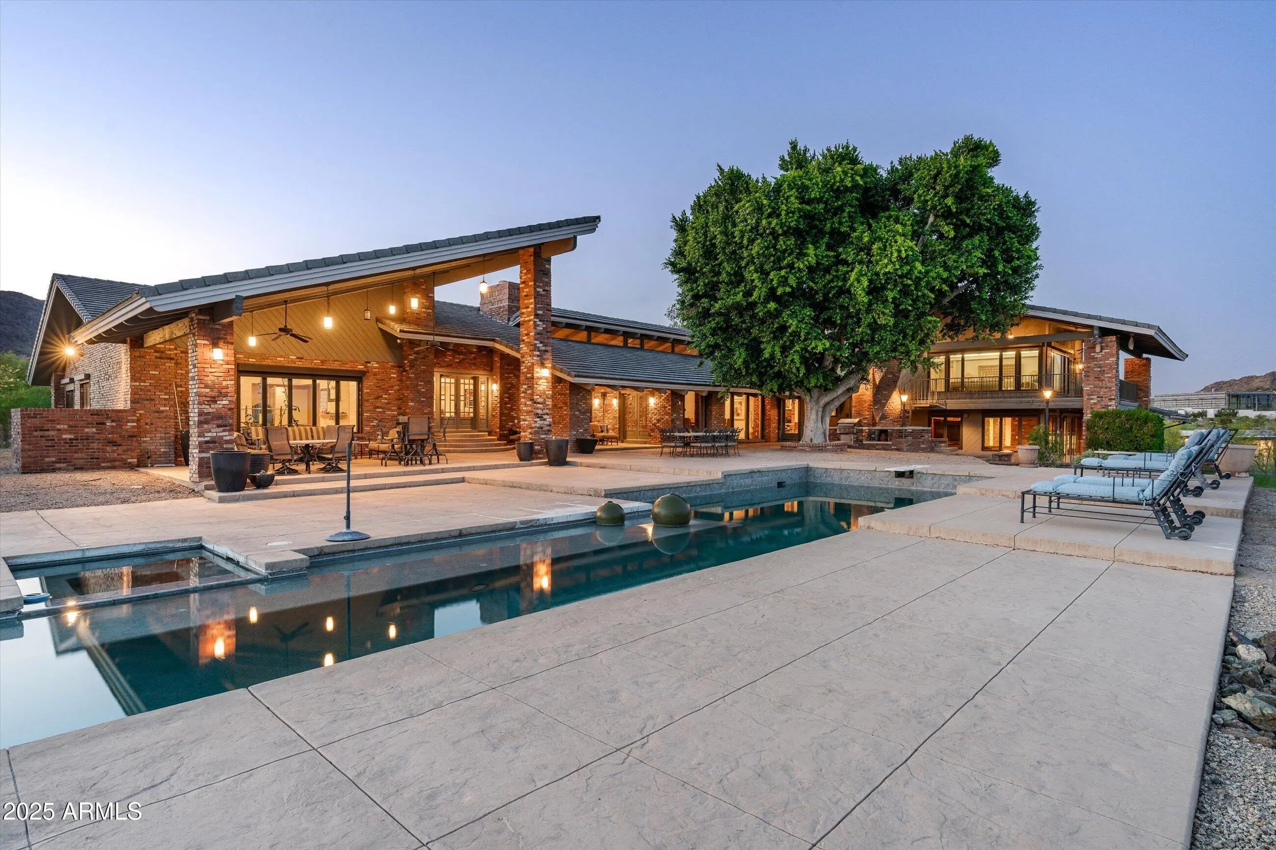 Photo of Listing #6860043