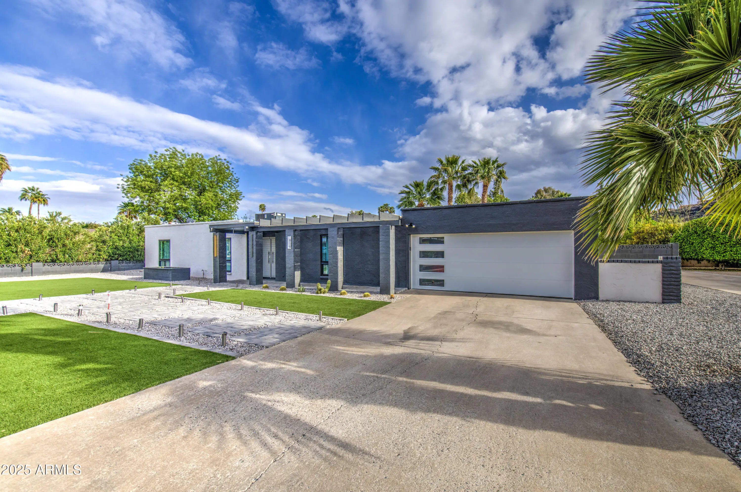 Photo of Listing #6845780