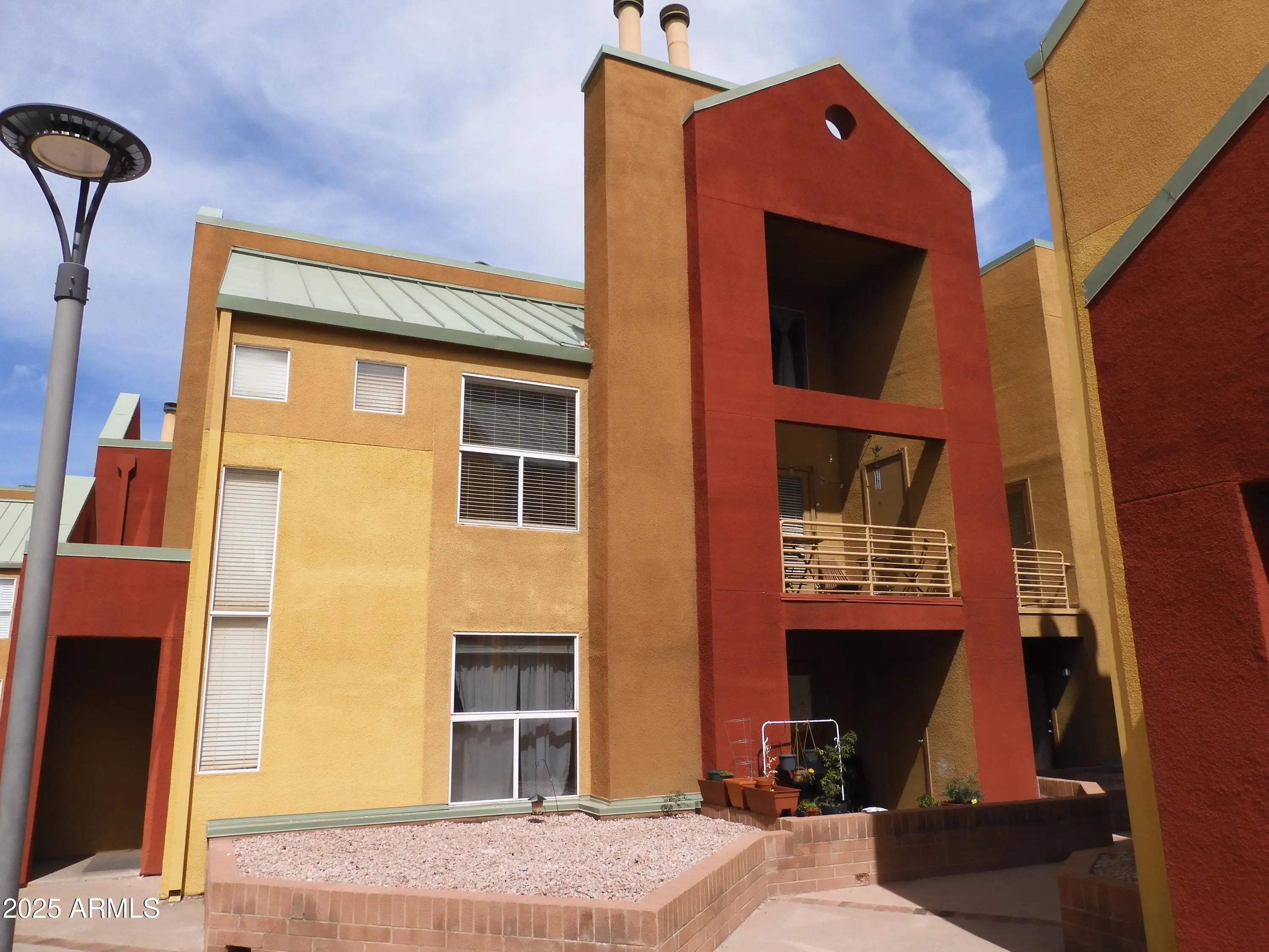 Photo of Listing #6845697