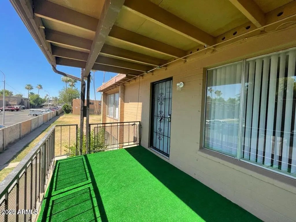 Photo of Listing #6844457