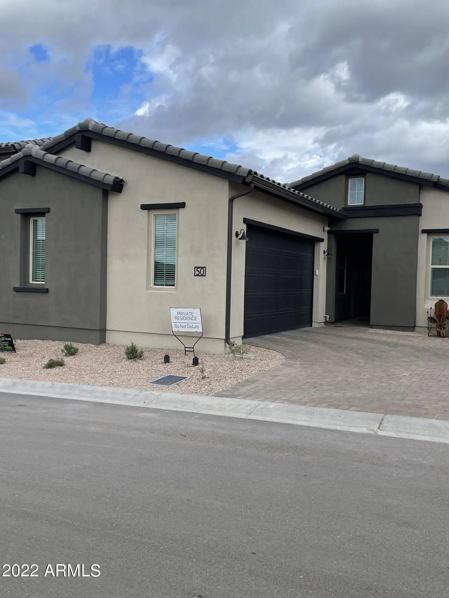 Photo of Listing #6844738