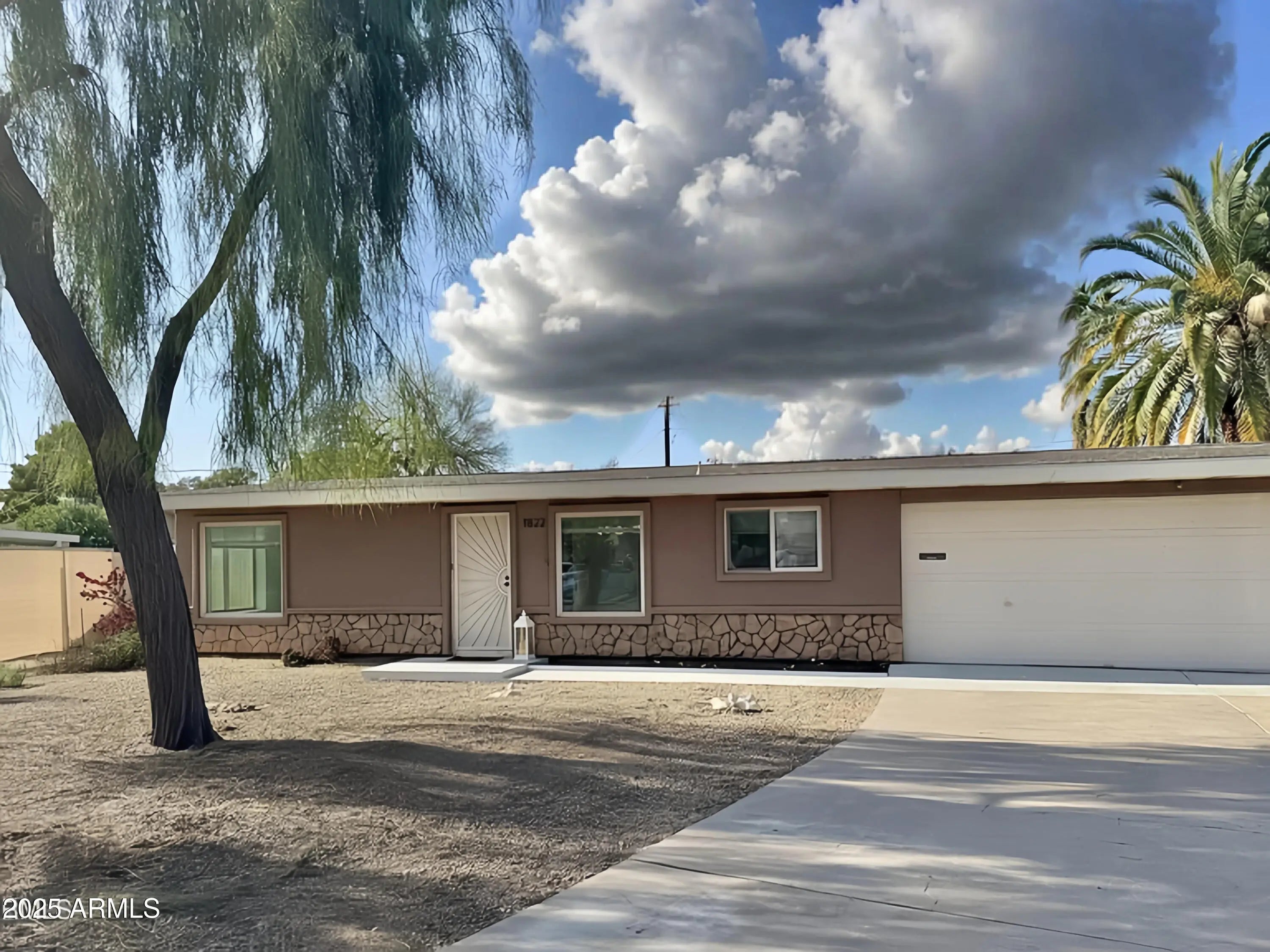 Photo of Listing #6844863