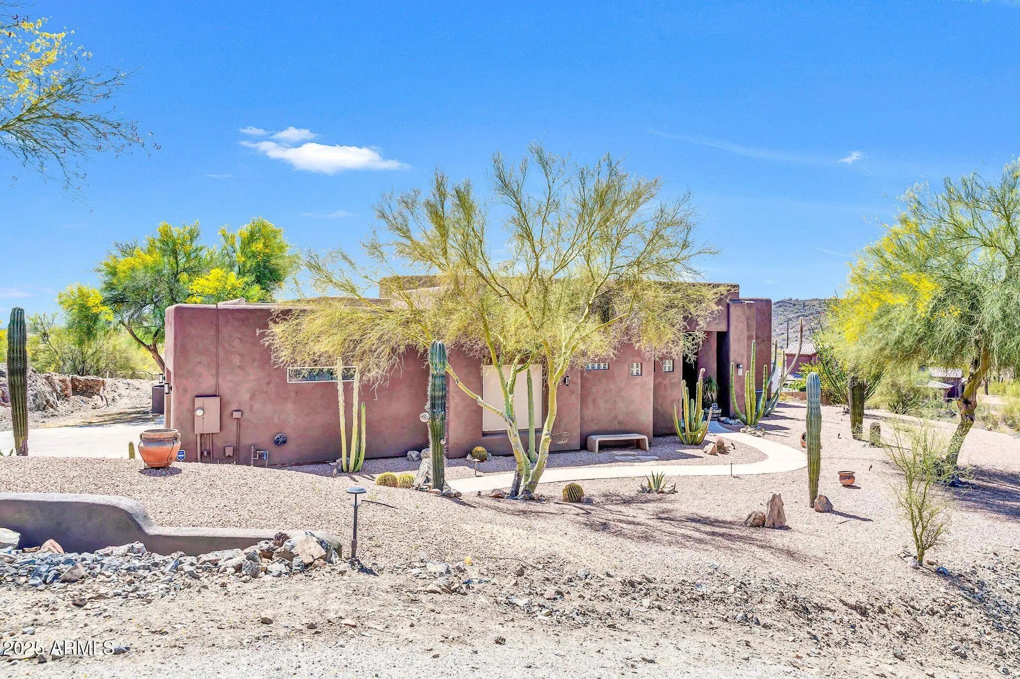 Photo of Listing #6852313