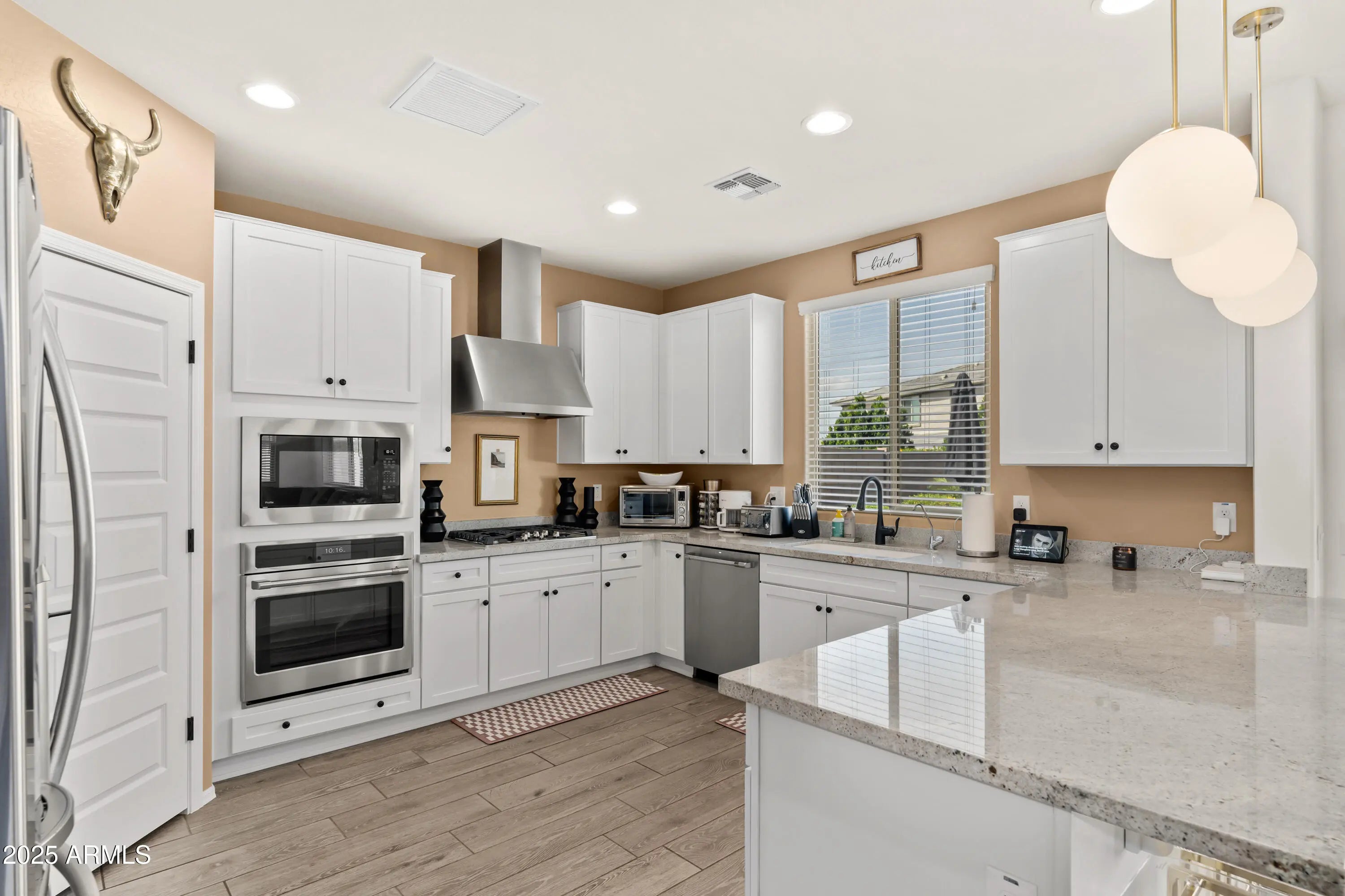 Photo of Listing #6846757