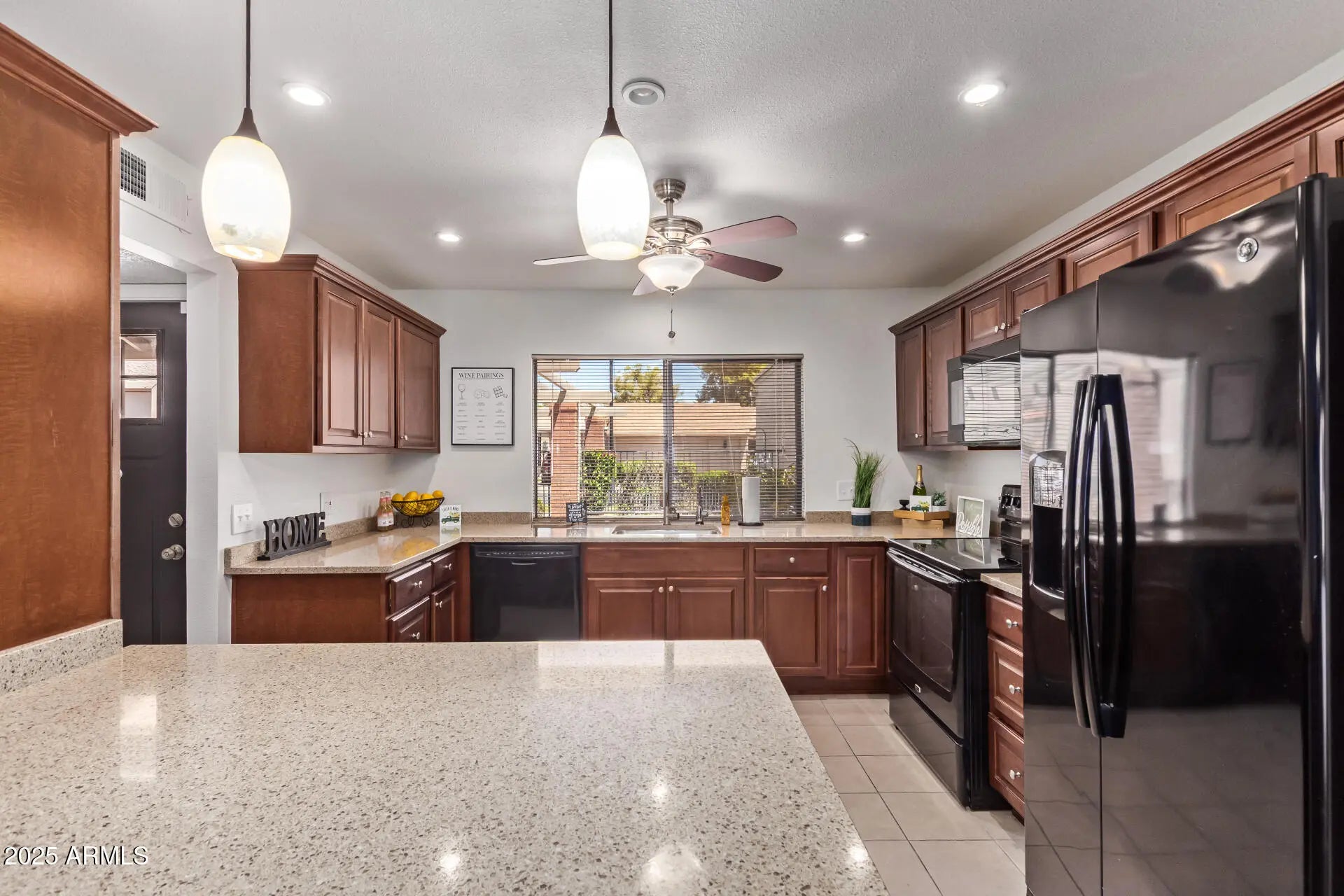 Photo of Listing #6864265