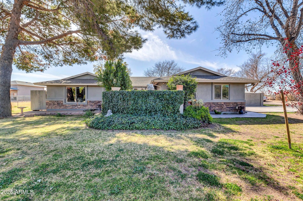 2017 E Willis Road, Gilbert