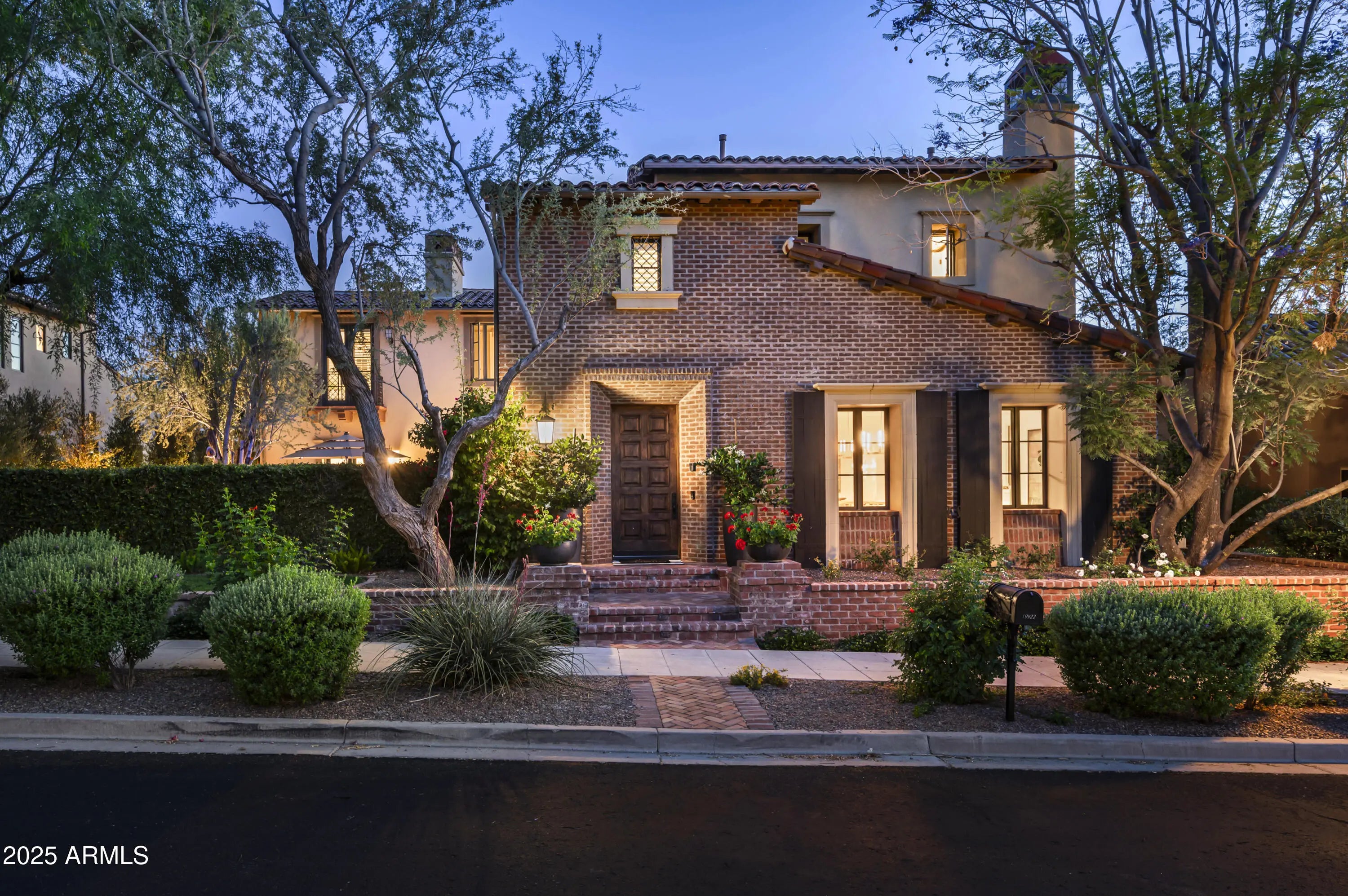 Photo of Listing #6857511