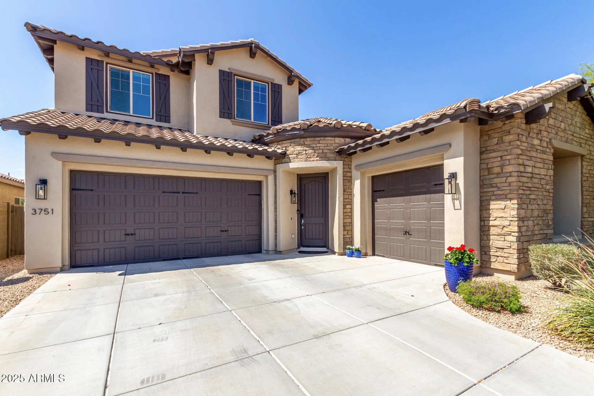 Photo of Listing #6848604