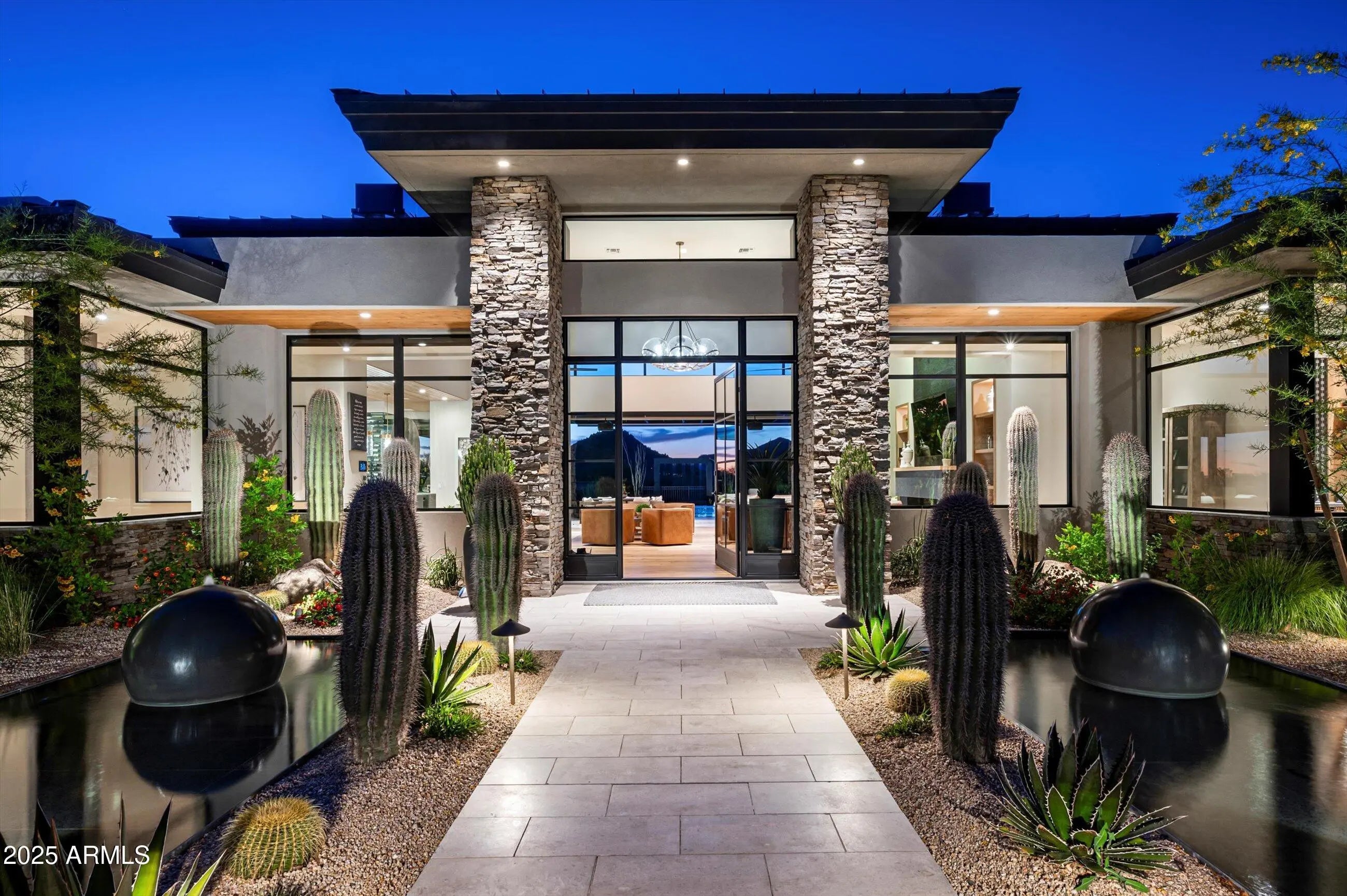 Photo of Listing #6857012