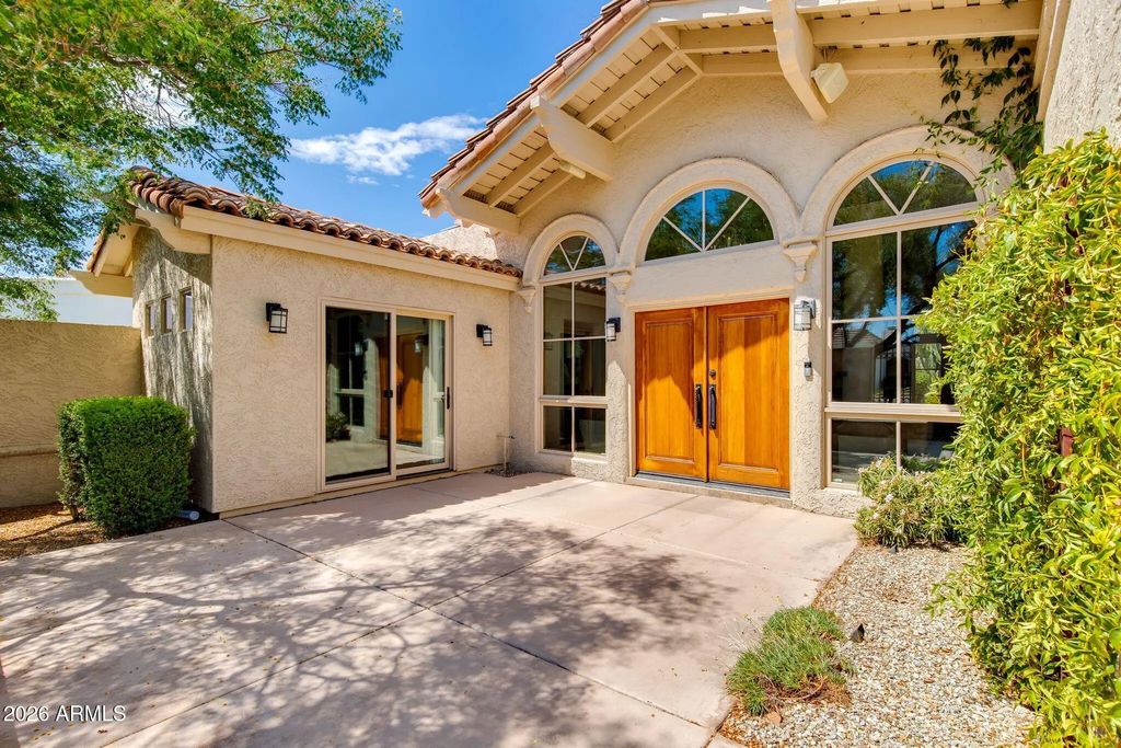 2412 E Solano Drive, Phoenix