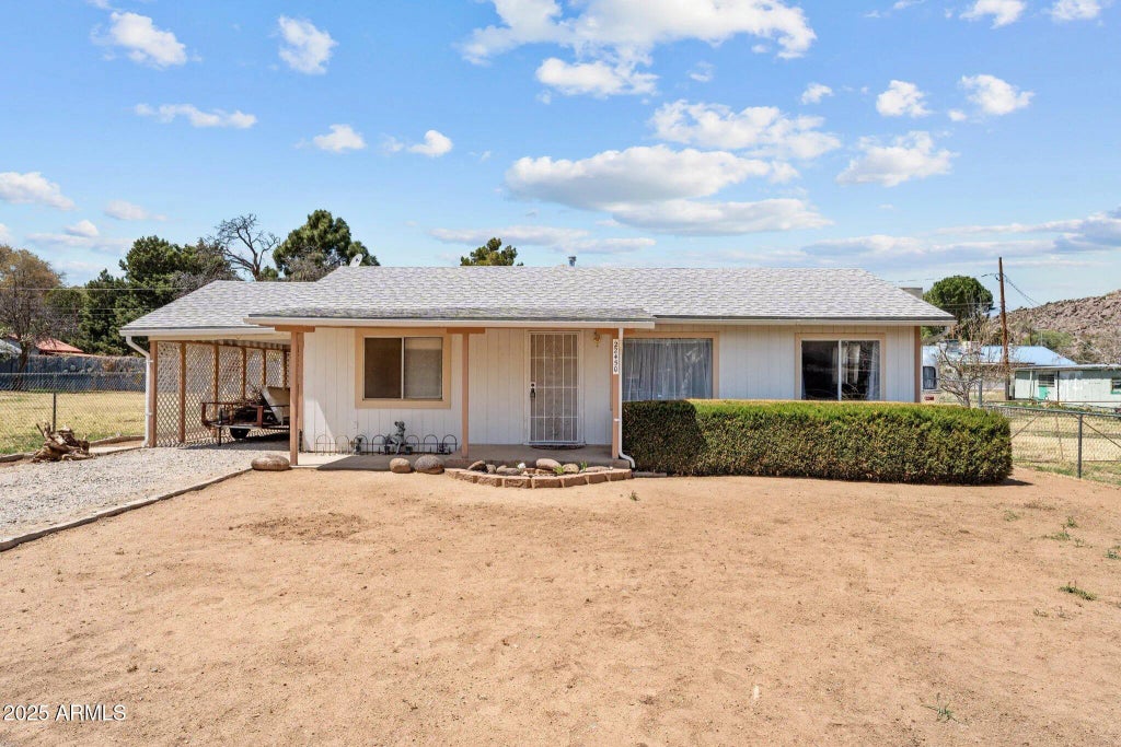 22450 S Luna Way, Yarnell