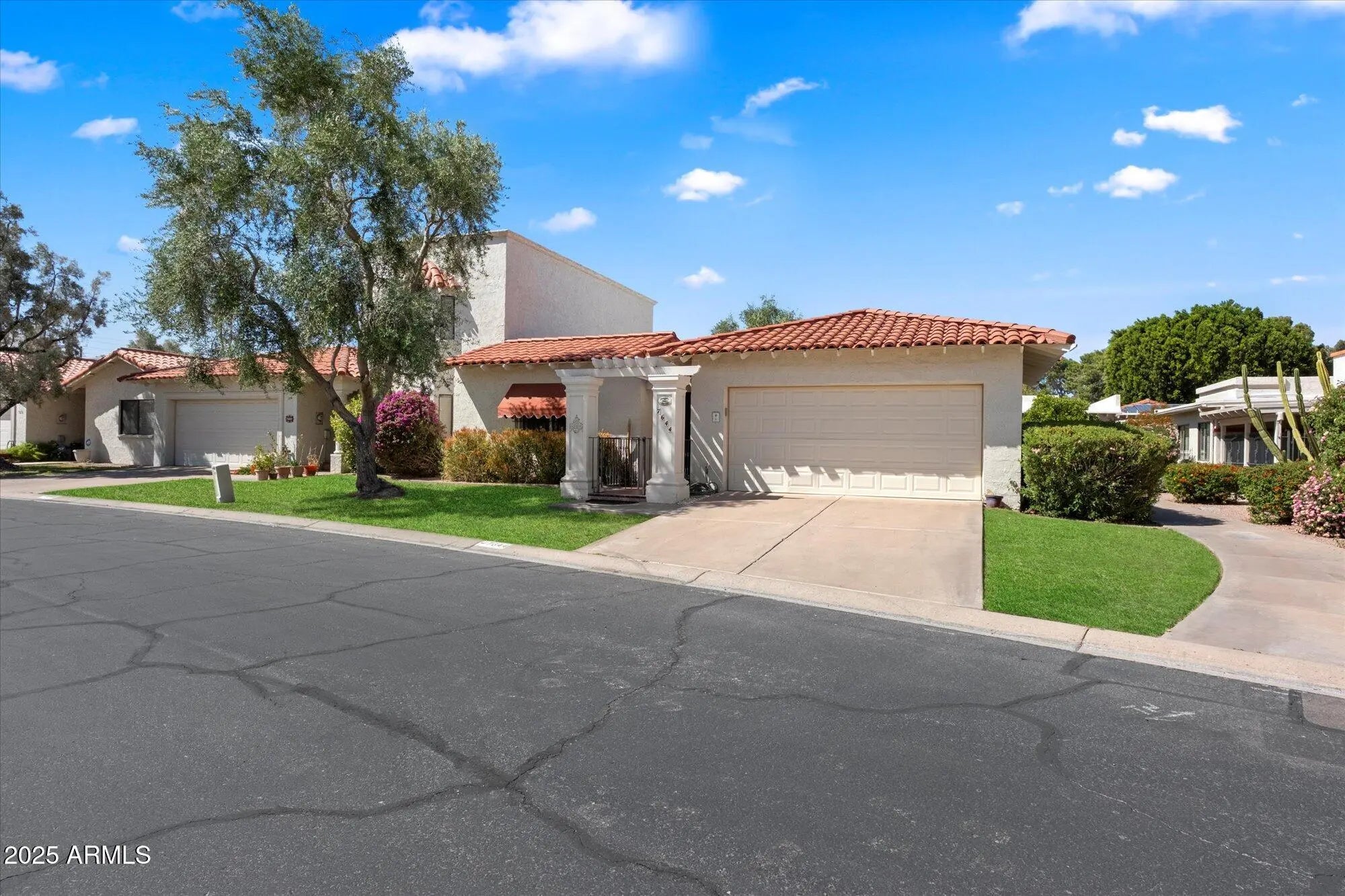 Photo of Listing #6851019