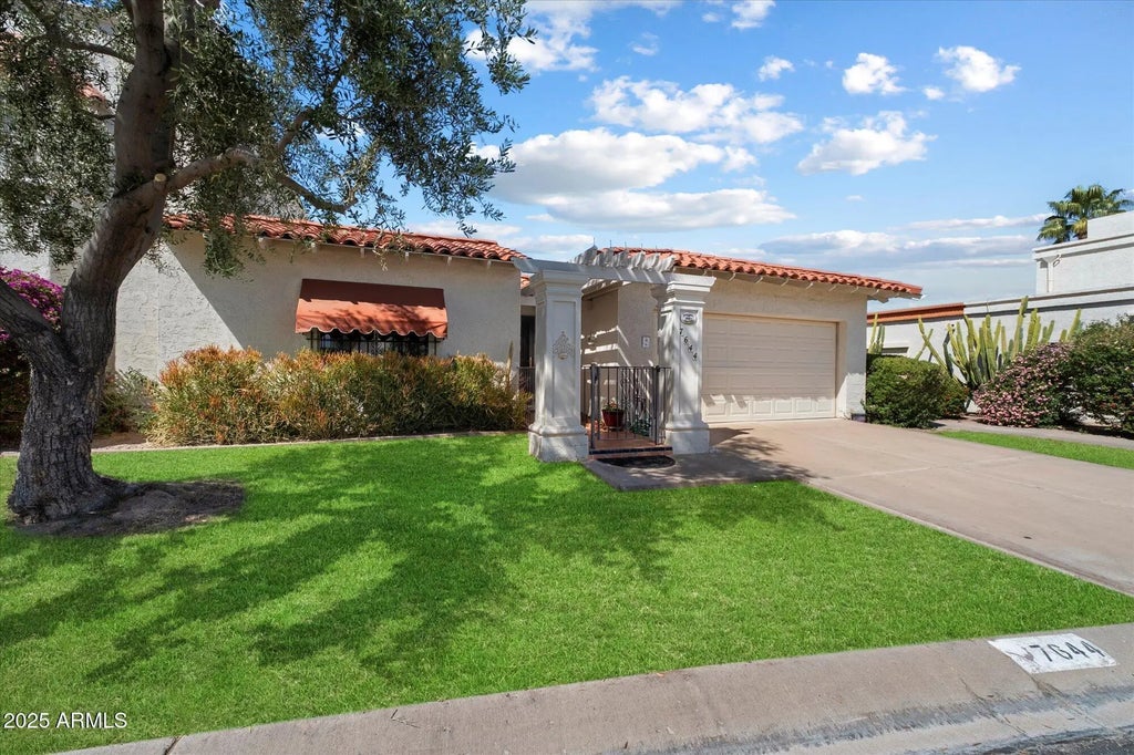 7644 E Sandalwood Drive, Scottsdale