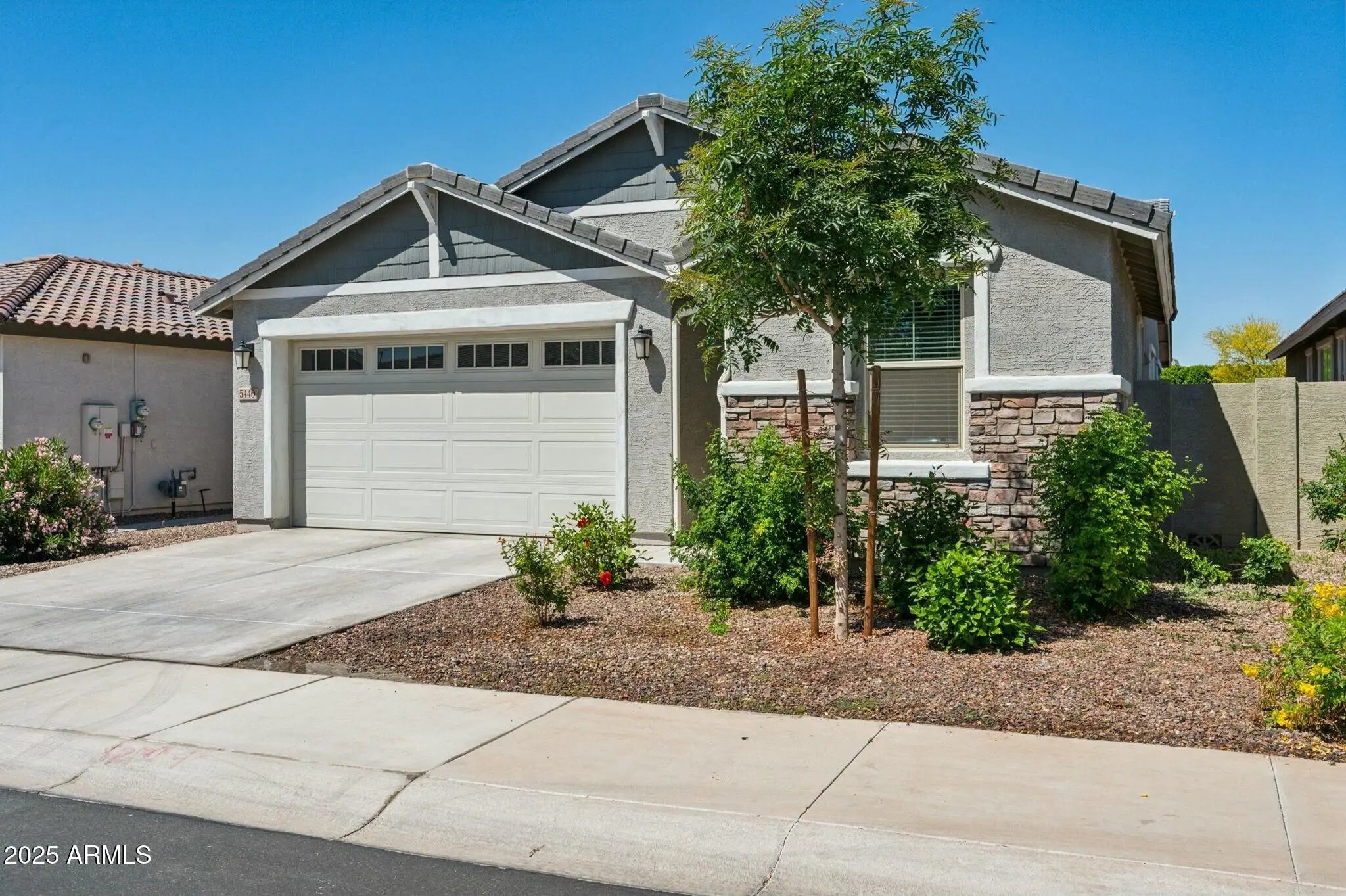 Photo of Listing #6851492