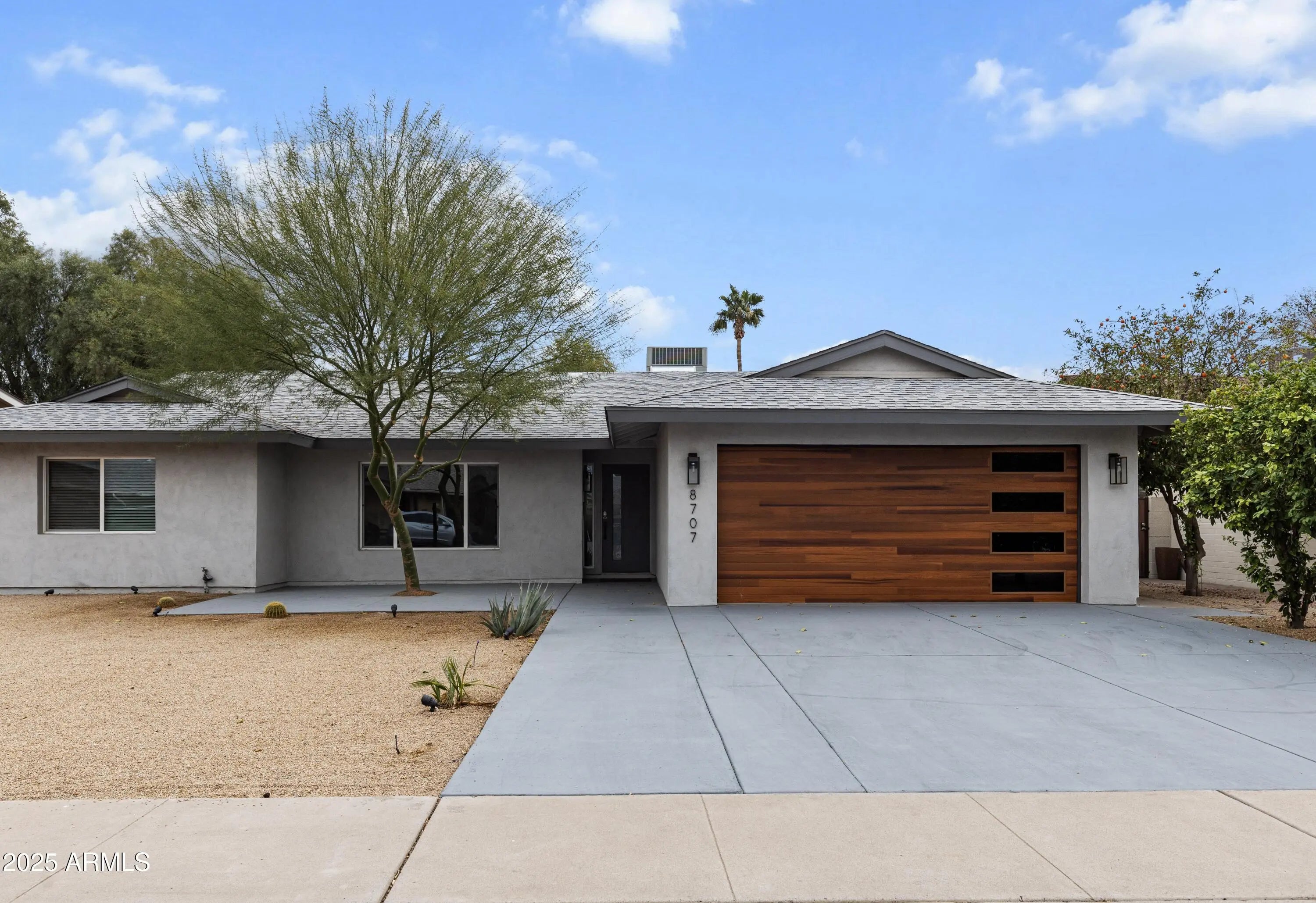 Photo of Listing #6851670