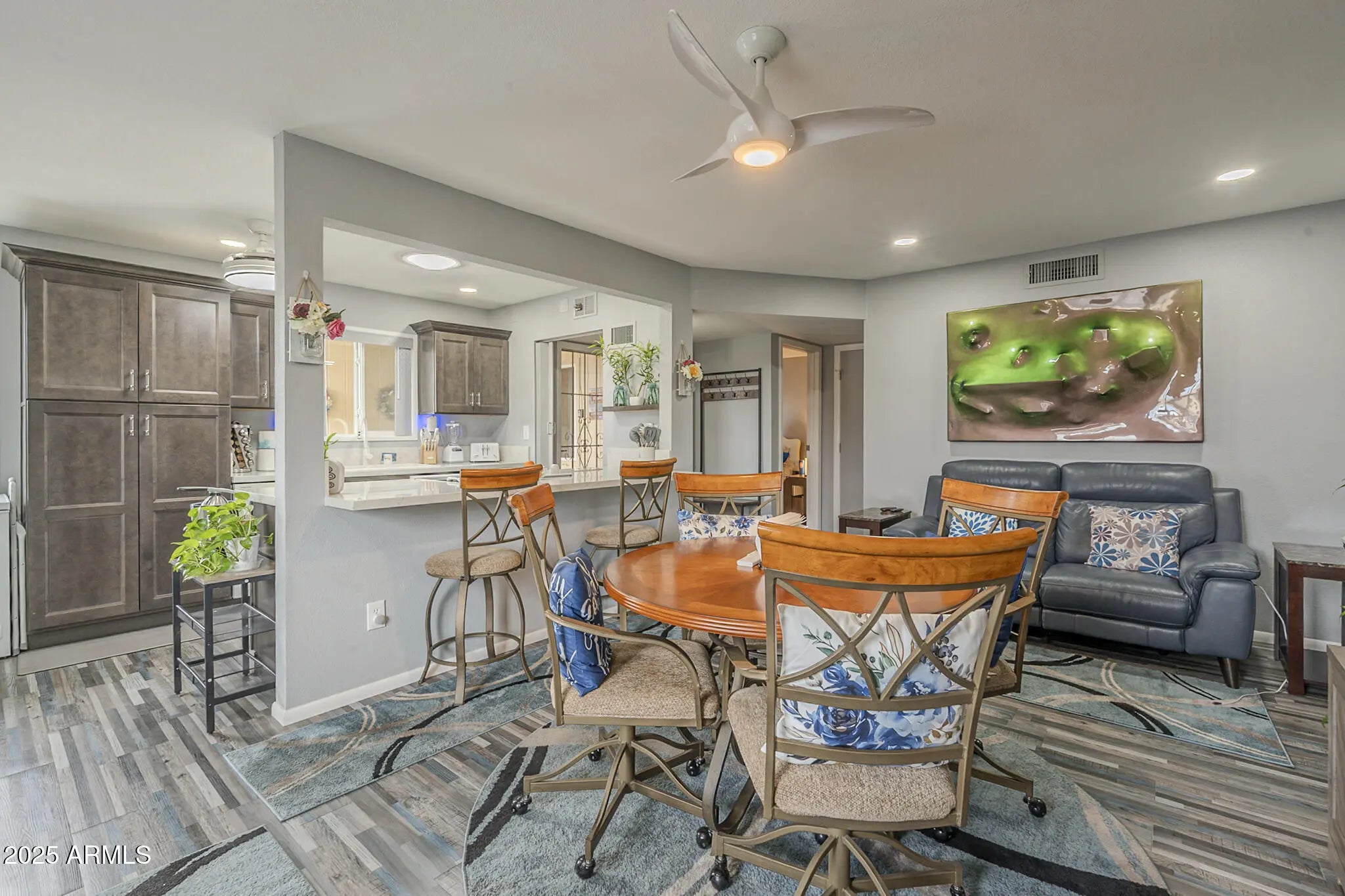 Photo of Listing #6852984