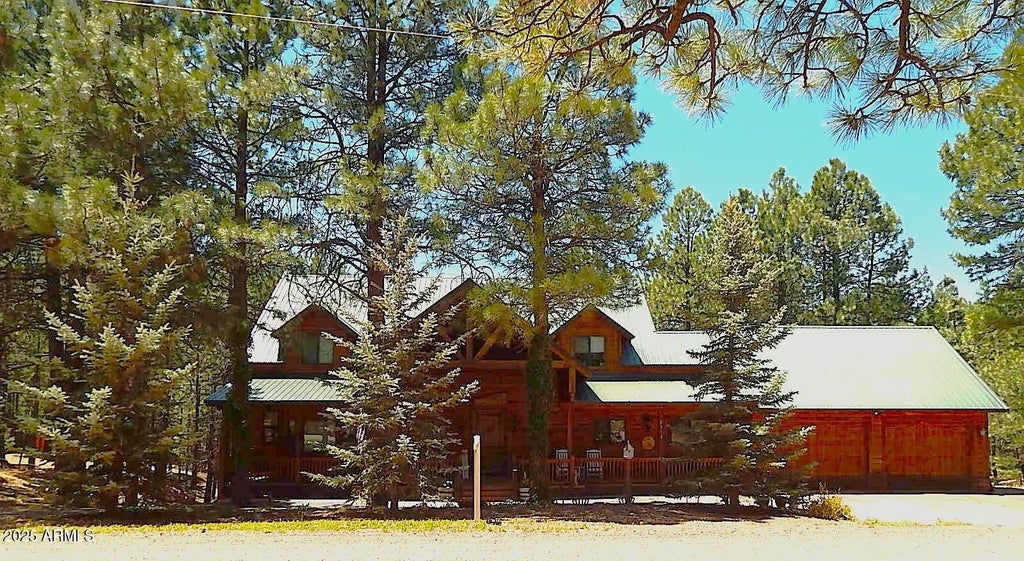 2372 Summer Loop, Forest Lakes