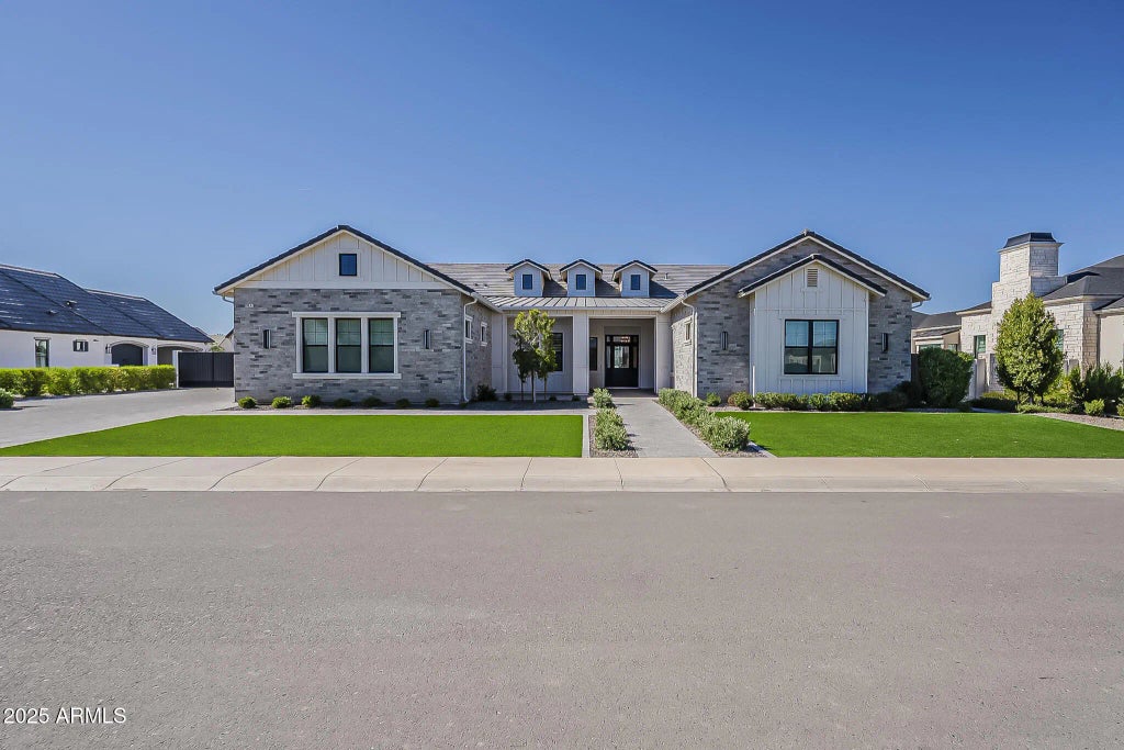 2697 E Maplewood Street, Gilbert