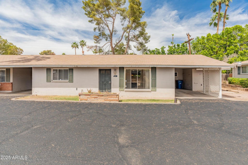 524 W Fairway Drive (unit 9), Mesa