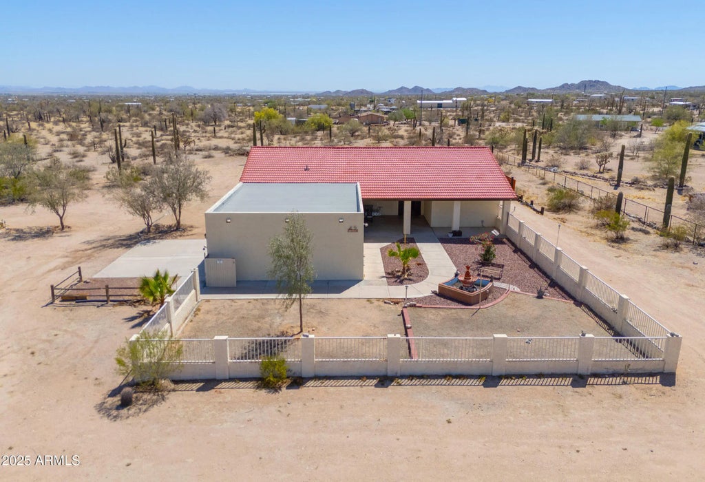 209 S Hidden Valley Road, Maricopa