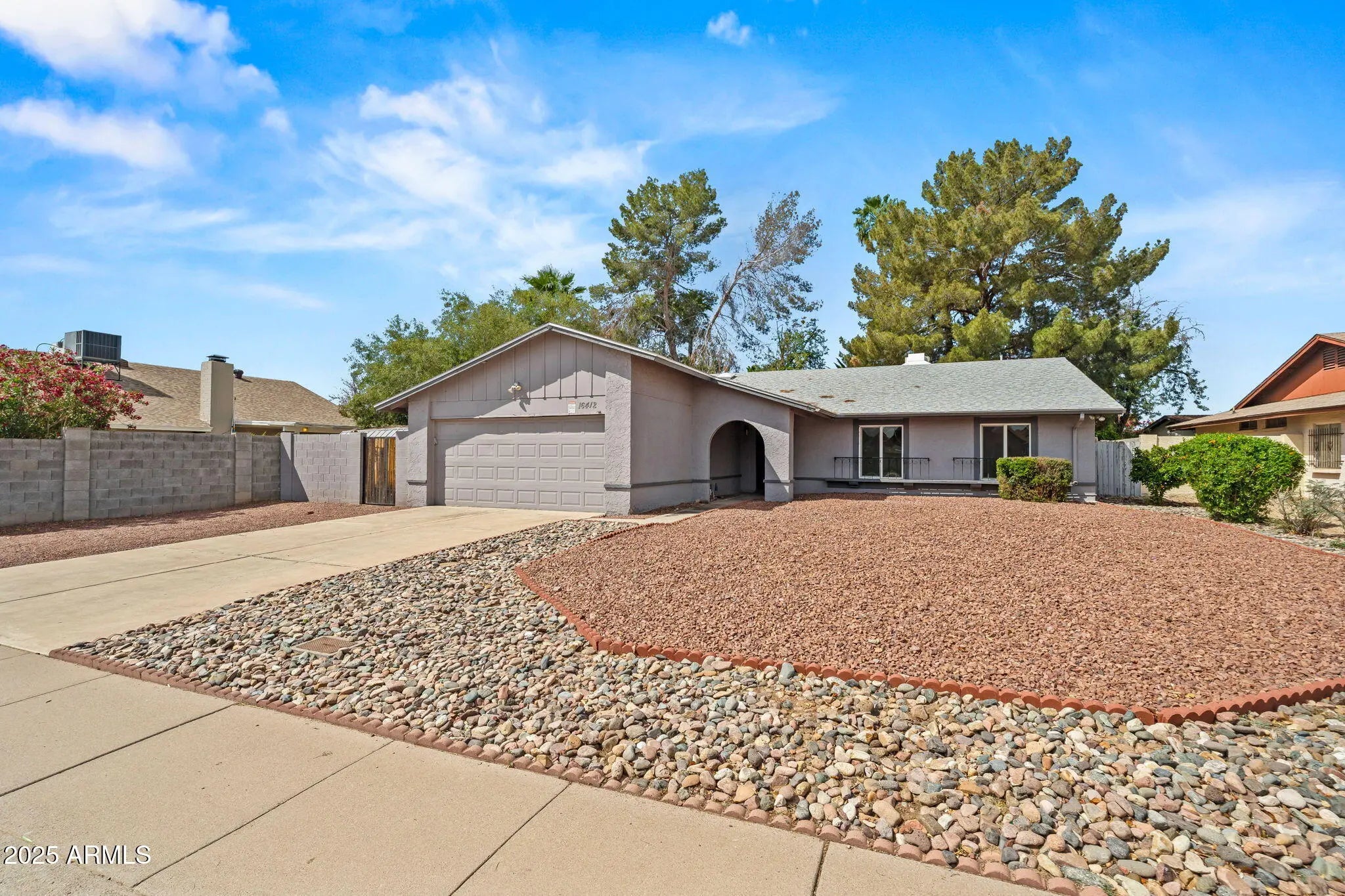 Photo of Listing #6855089