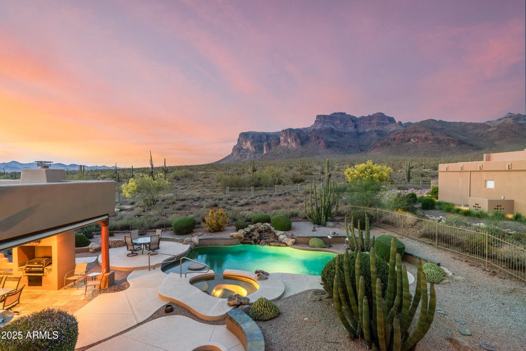 6950 E Superstition View Drive, Gold Canyon