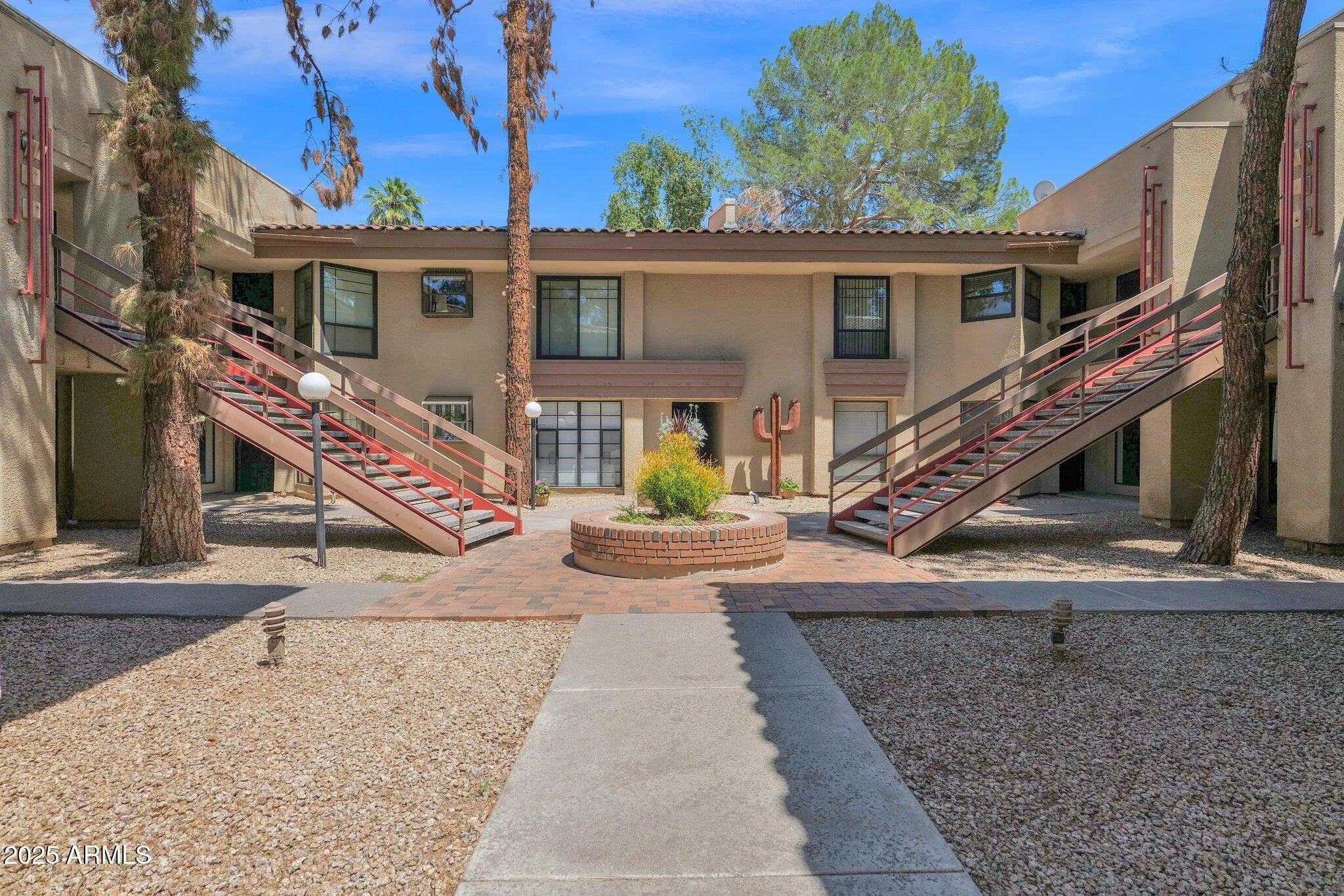 Photo of Listing #6863076