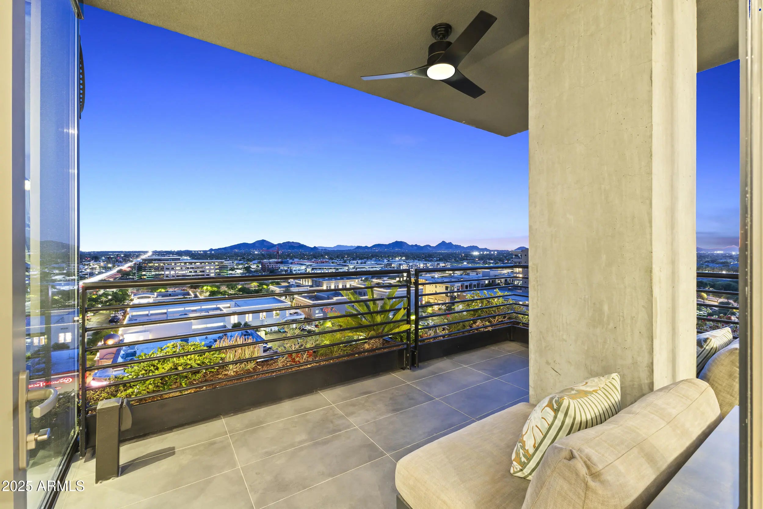 Photo of Listing #6857097