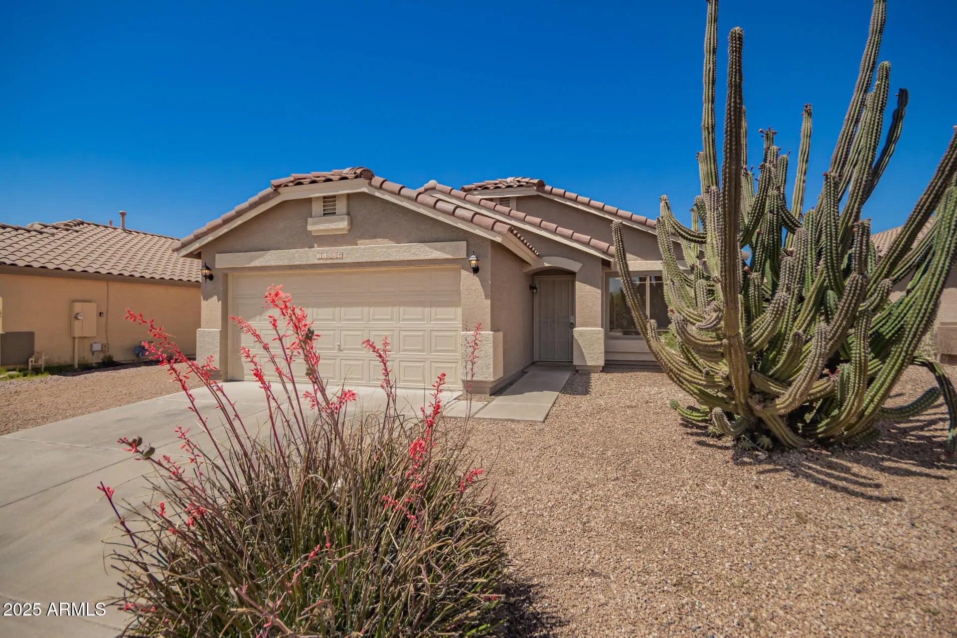 Photo of Listing #6855210