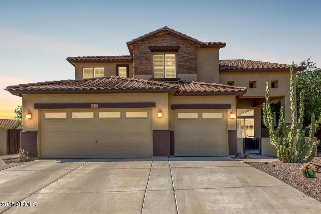 2257 E Redwood Court, Chandler
