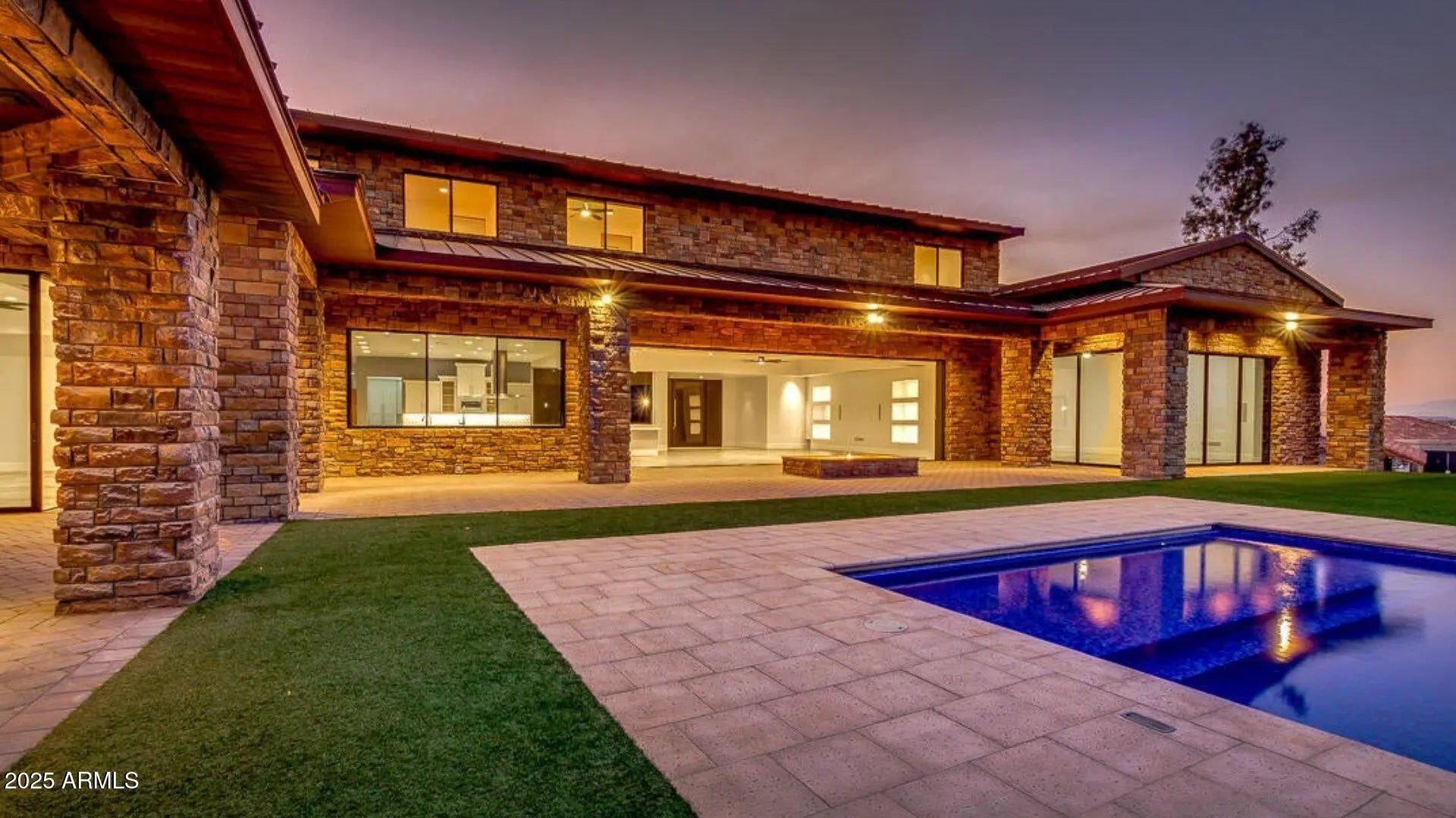 Photo of Listing #6855533