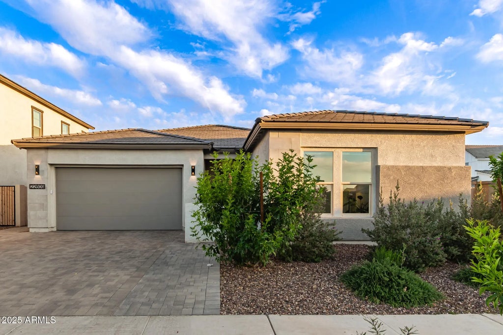 22609 E Roundup Way, Queen Creek