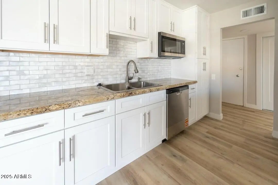 Photo of Listing #6855769