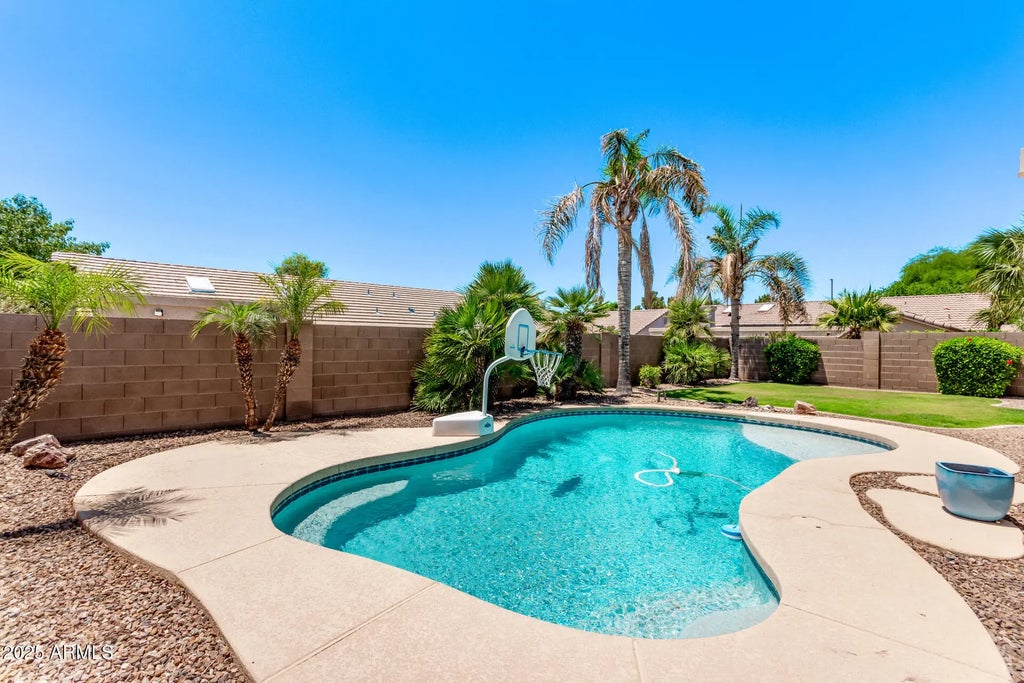 4940 S Rosemary Drive, Chandler